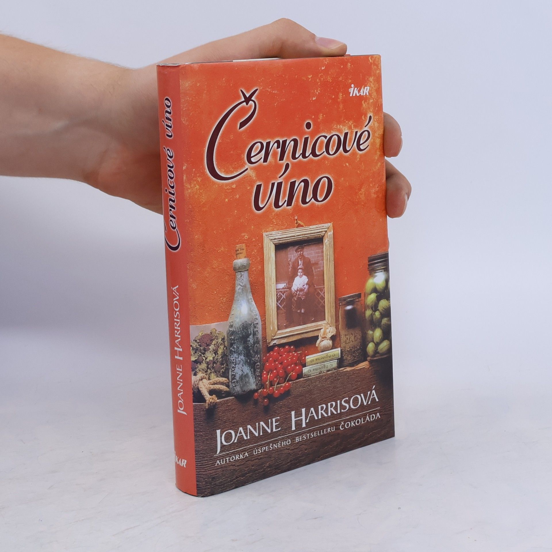 Joanne Harris Černicové víno