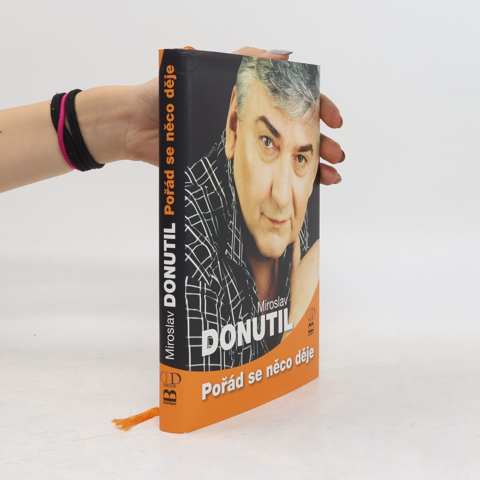 Miroslav Donutil Pořád se něco děje