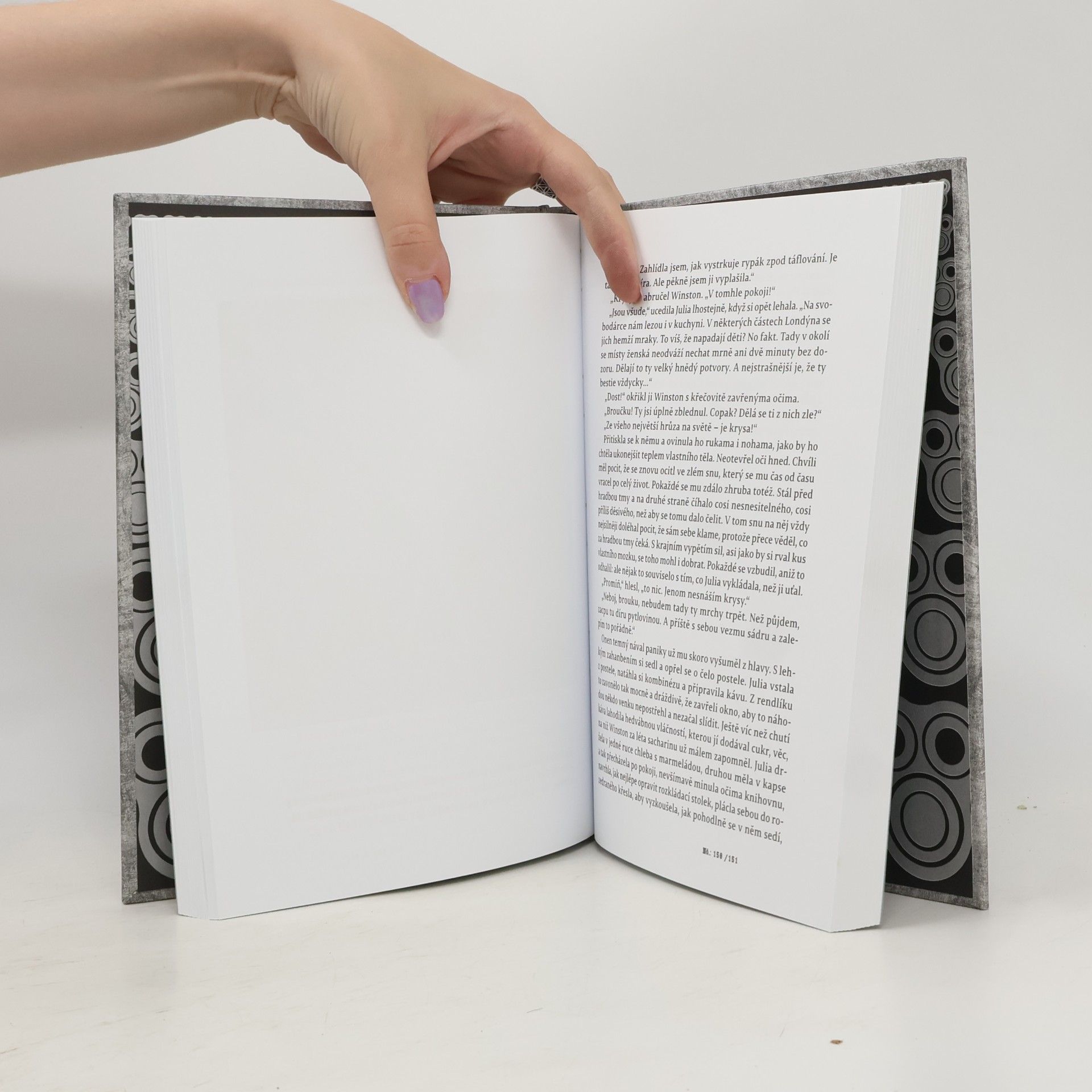 George Orwell Devatenáct set osmdesát čtyři