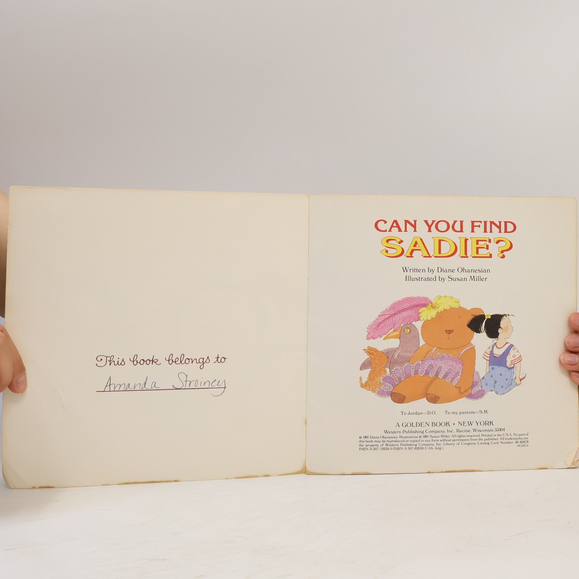 Diane C. Ohanesian Golden Look-Look Book: Can You Find Sadie?
