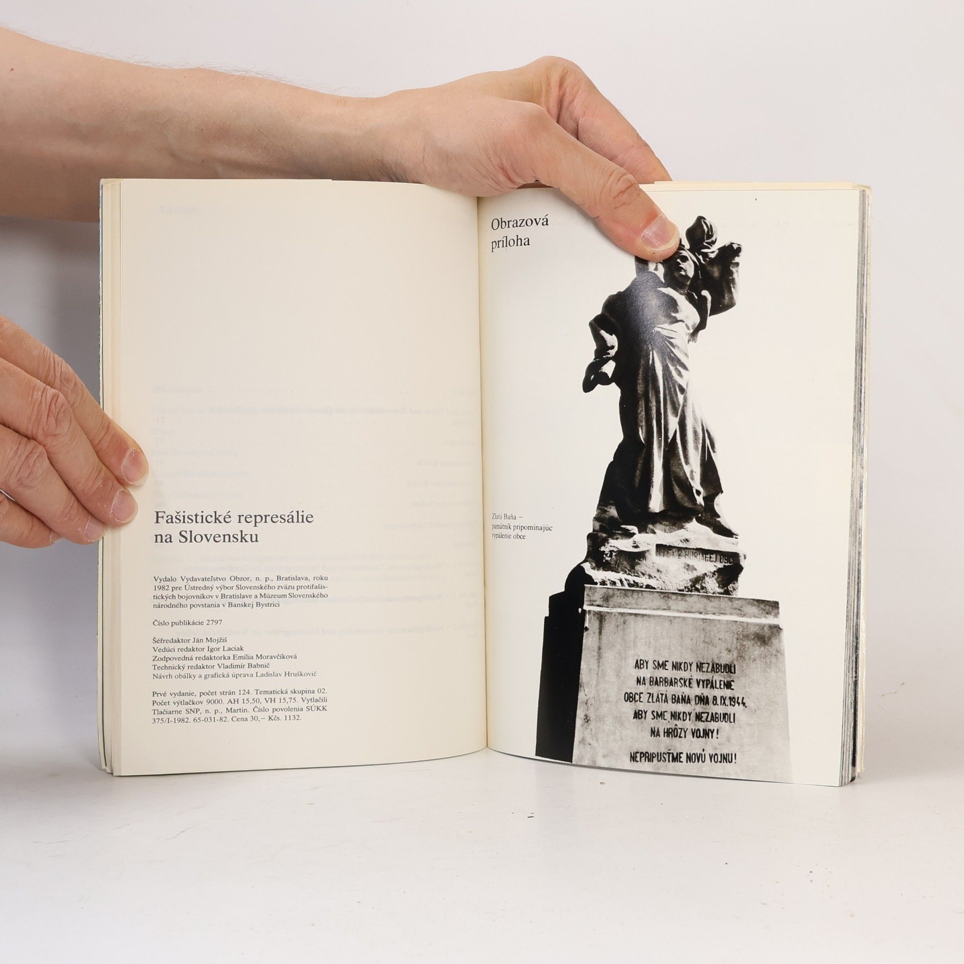 Various authors Fašistické represálie na Slovensku