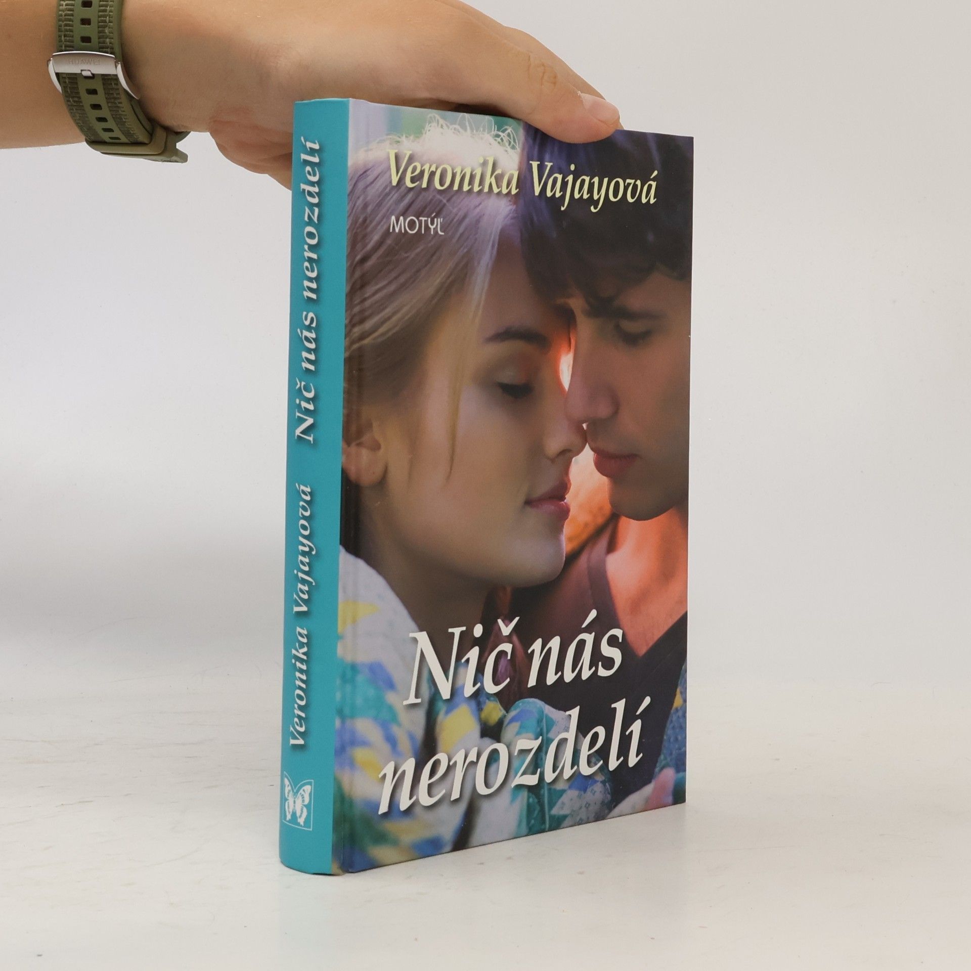 Veronika Vajayová Nič nás nerozdelí