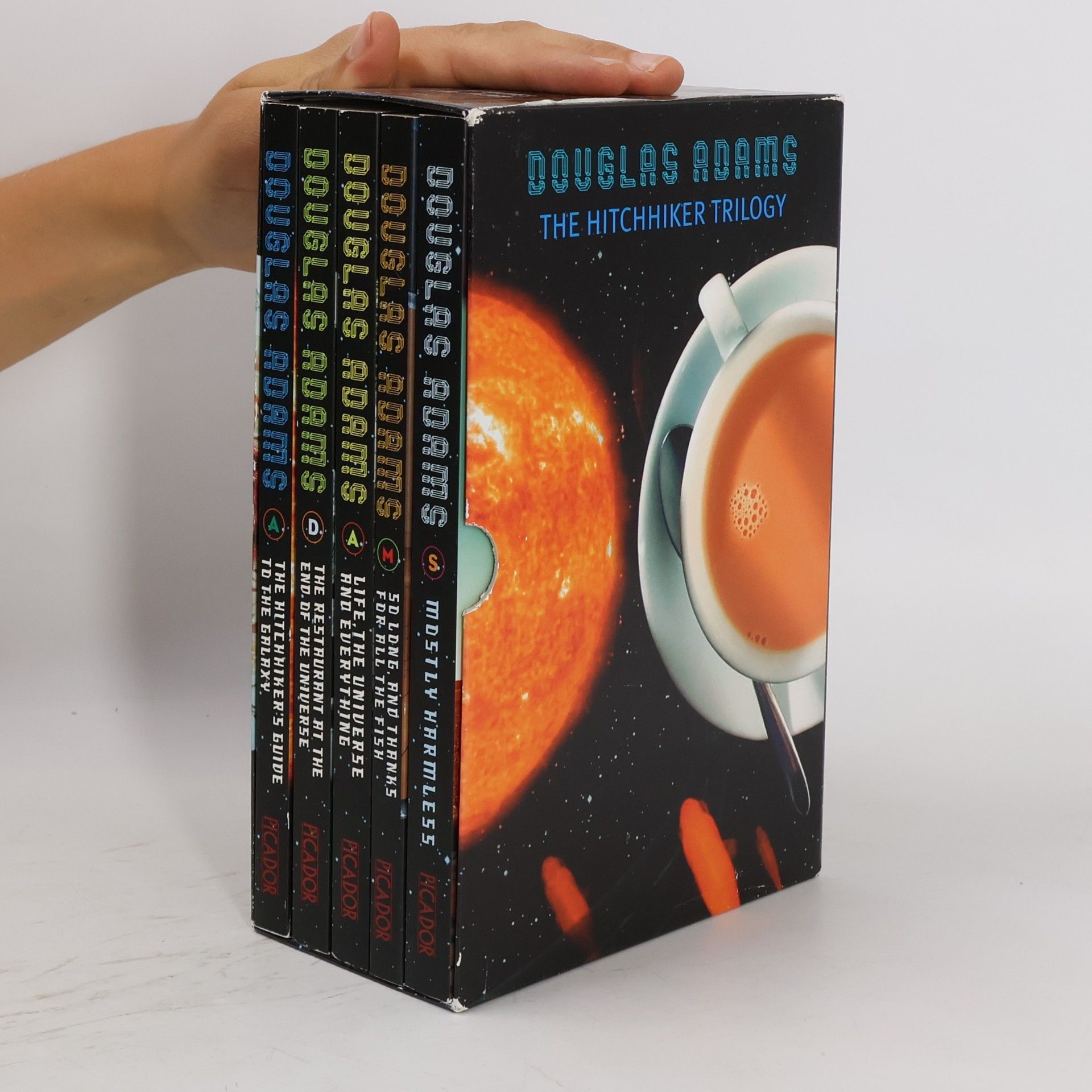 Douglas Adams The Hitchhiker's Guide to The Galaxy