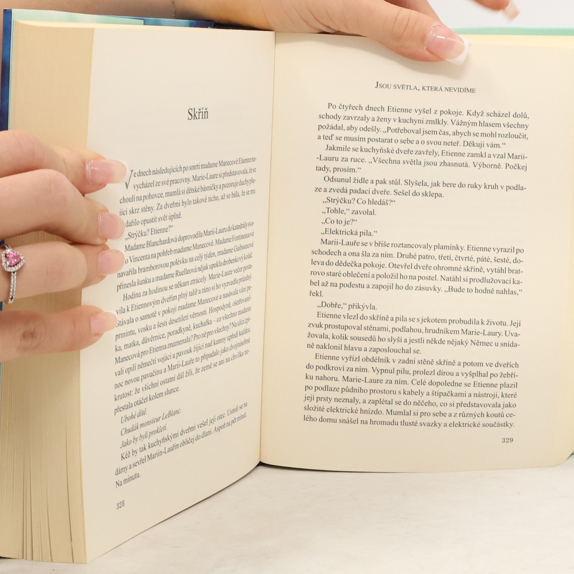 Anthony Doerr Jsou světla, která nevidíme