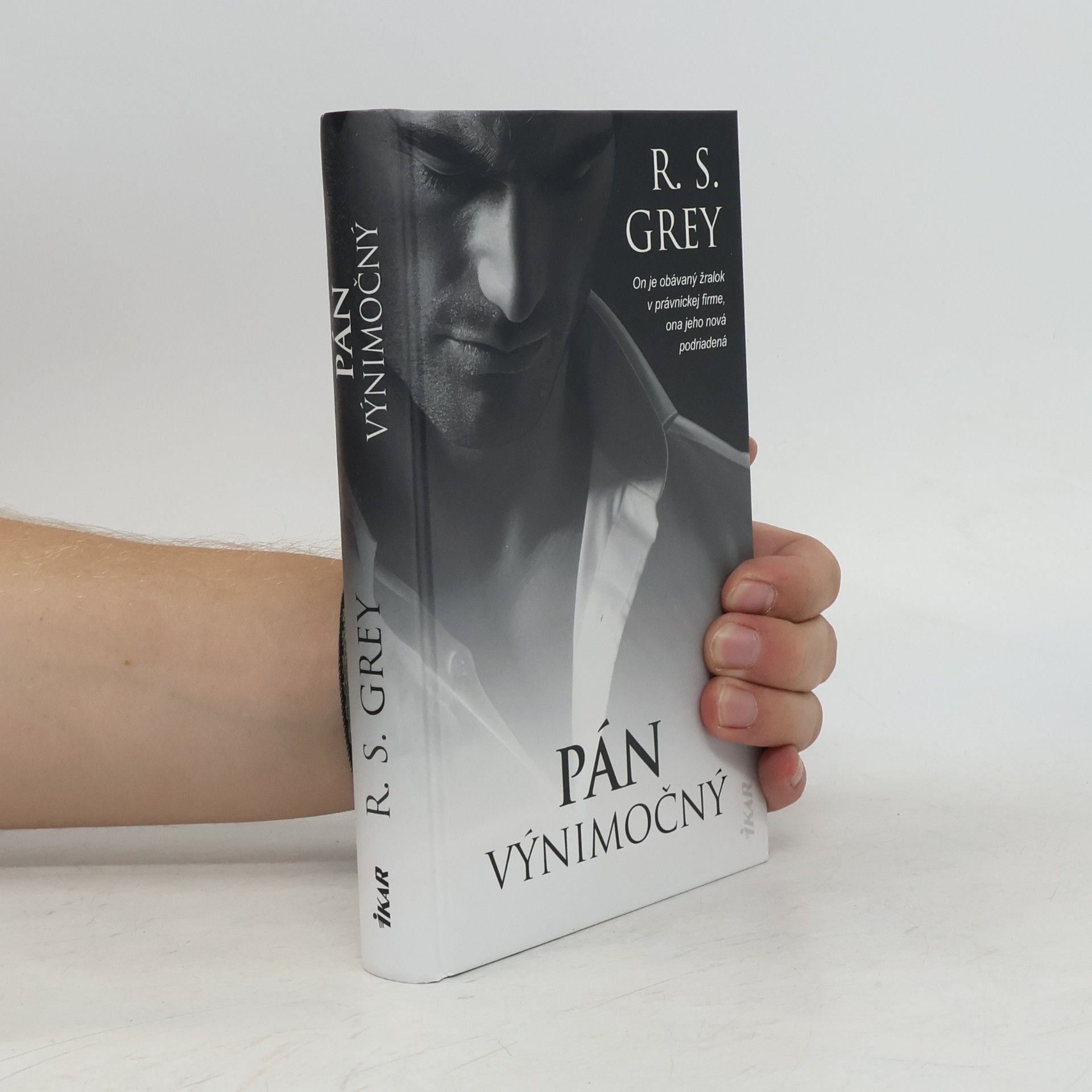 R. S. Grey Pán Výnimočný