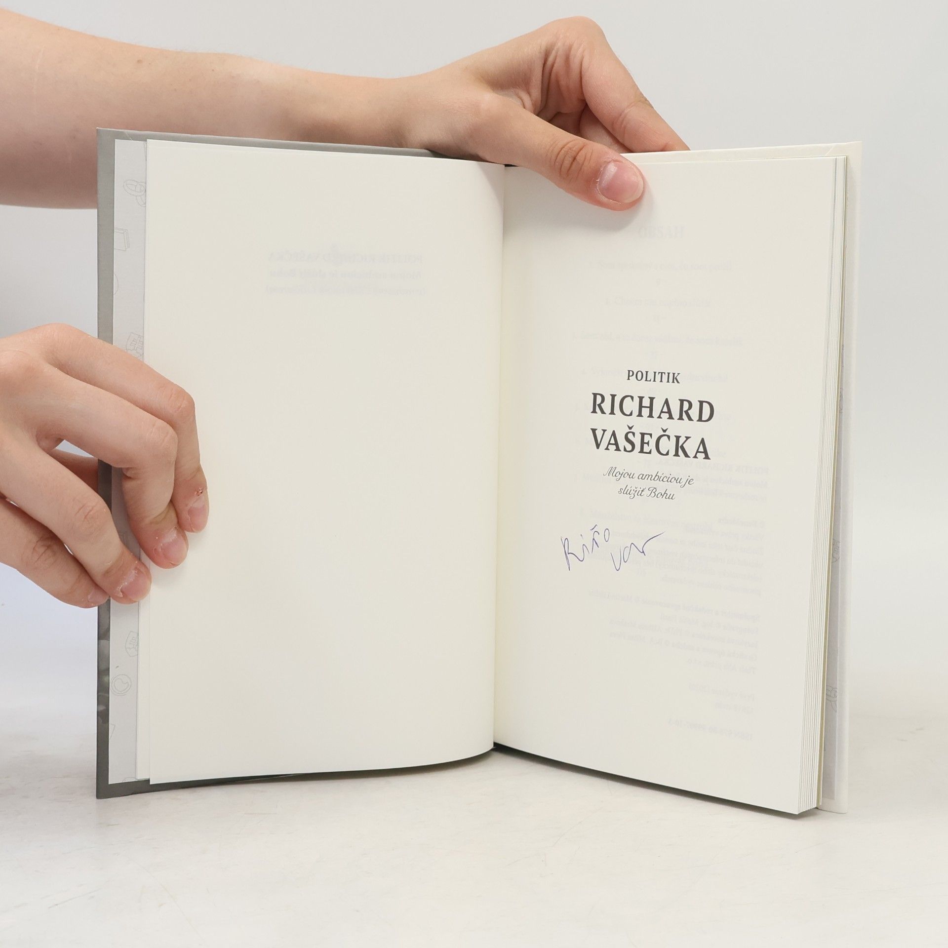 Richard Vašečka Politik Richard Vašečka : mojou ambíciou je slúžiť Bohu