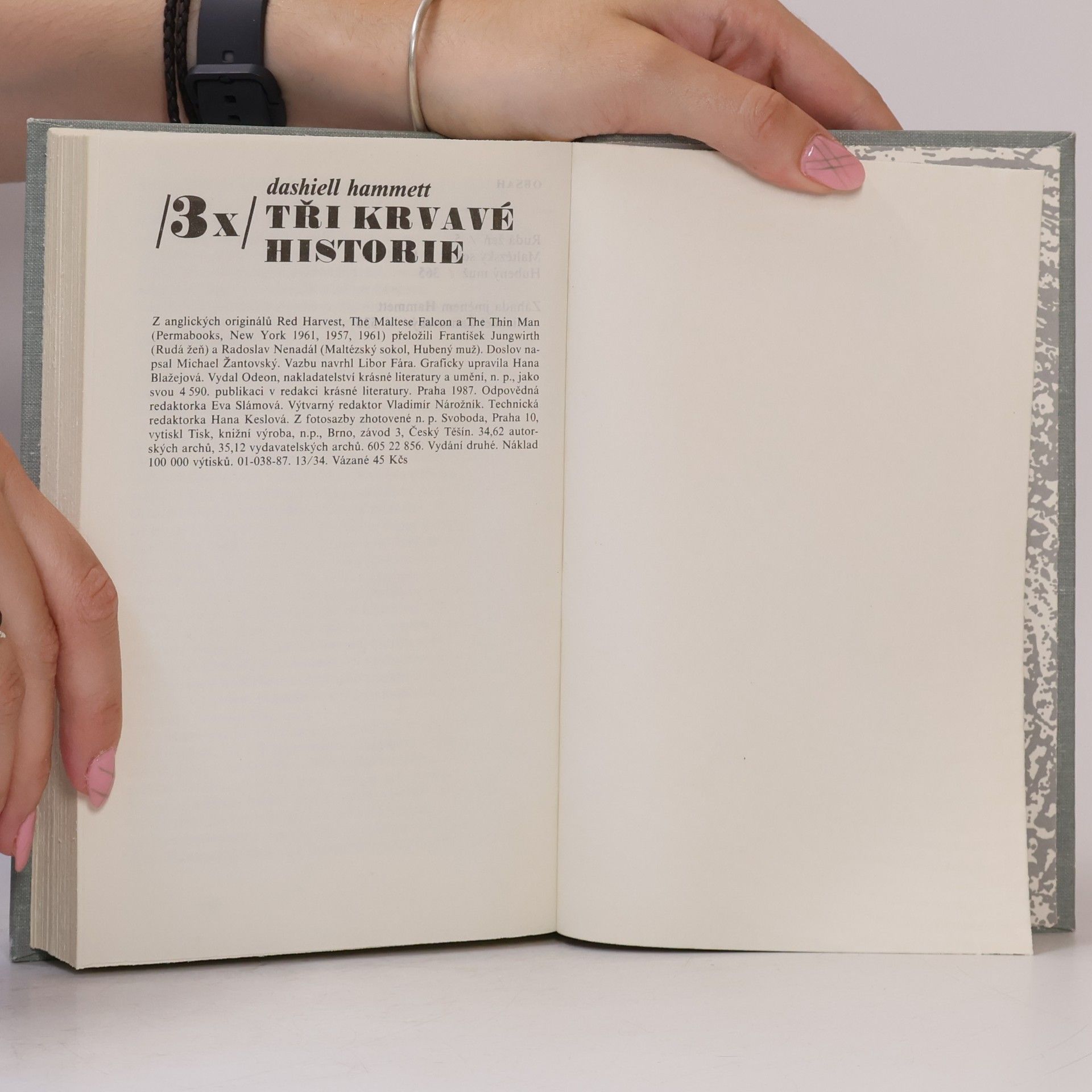 Dashiell Hammett Tři krvavé historie