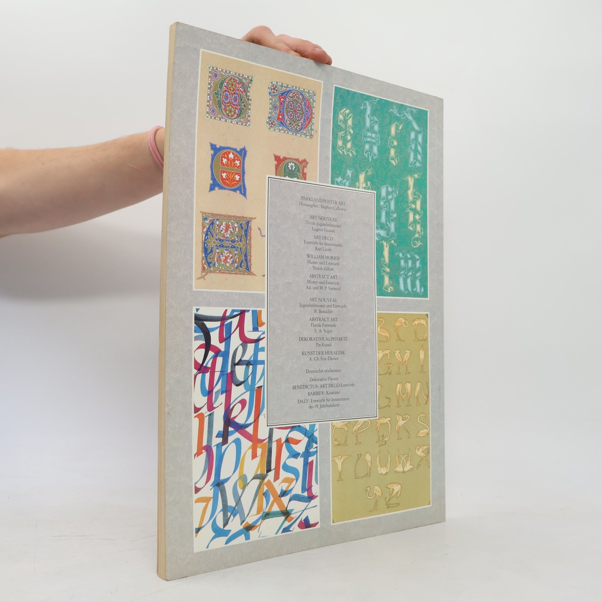 Pat Russell Dekorative Alphabete im Laufe der Jahrhunderte