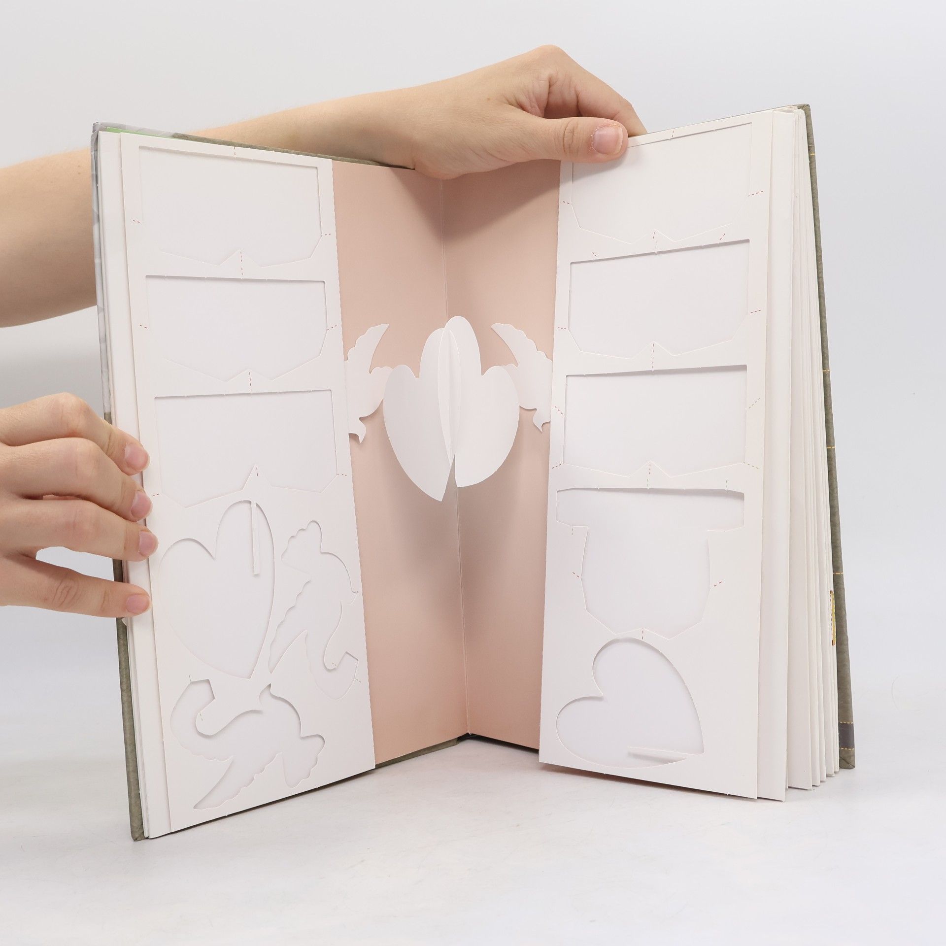 Keith Finch Paper engineering for designers. Pop-up skills and techniques