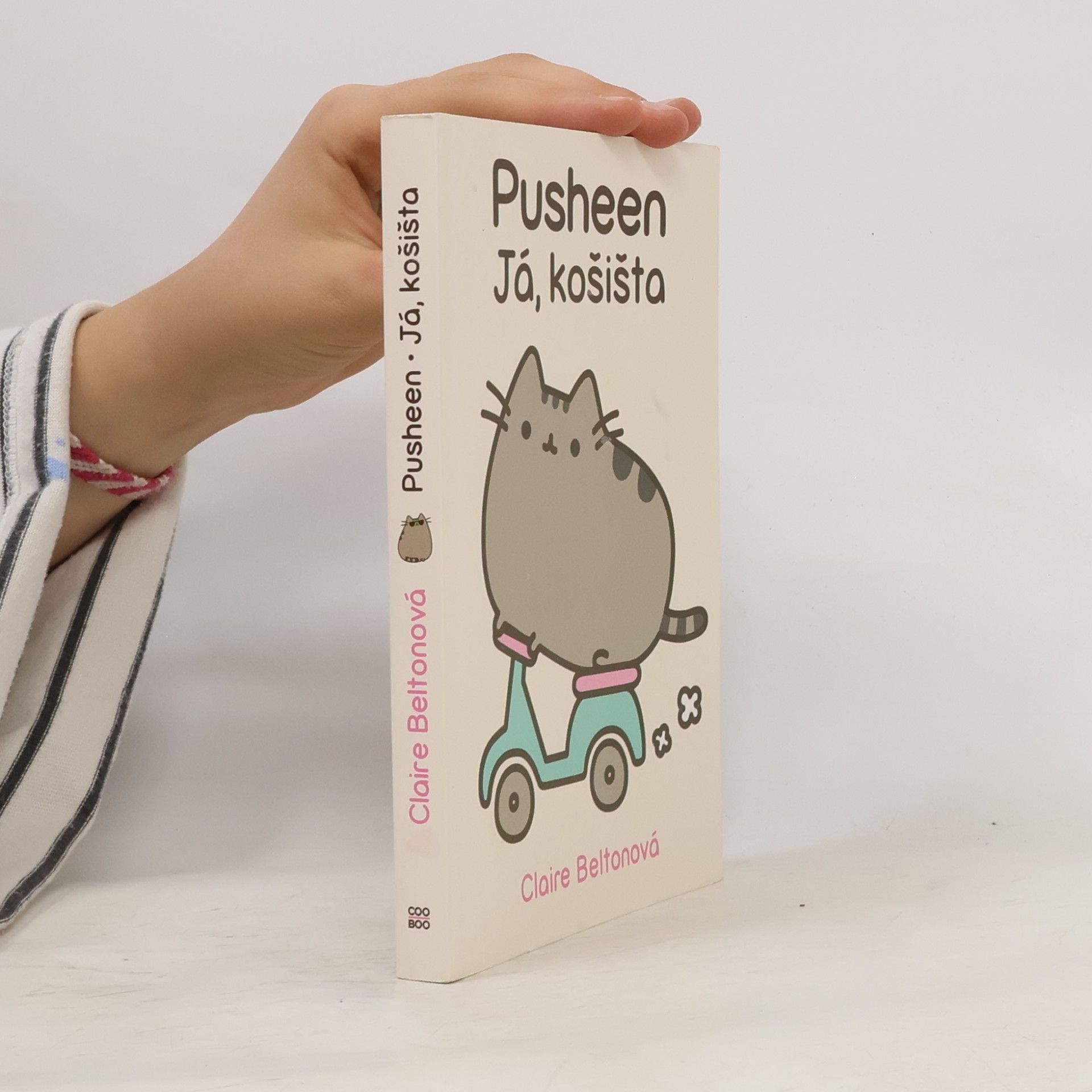 Claire Belton Pusheen : já, košišta