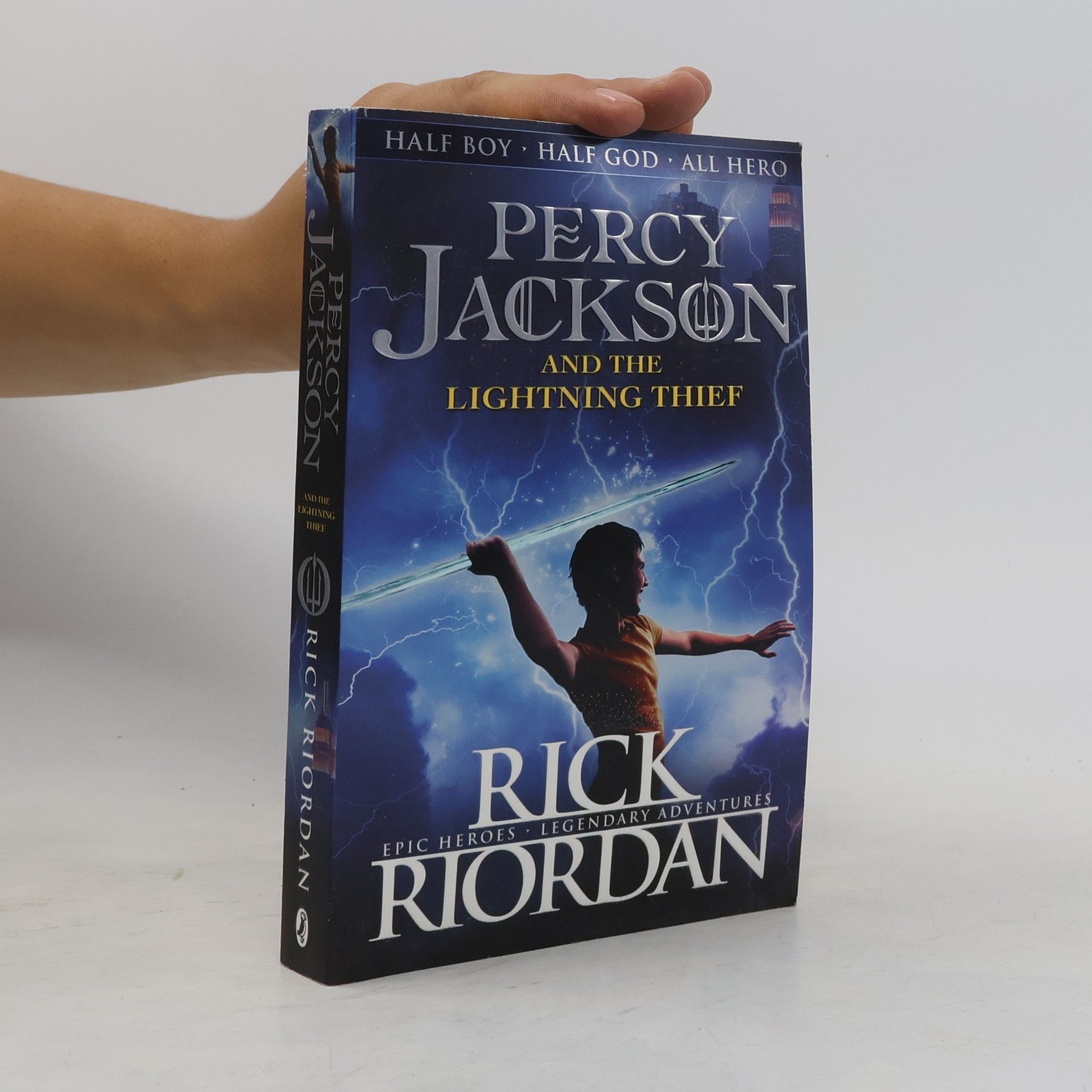 Rick Riordan Percy Jackson and the lightning thief