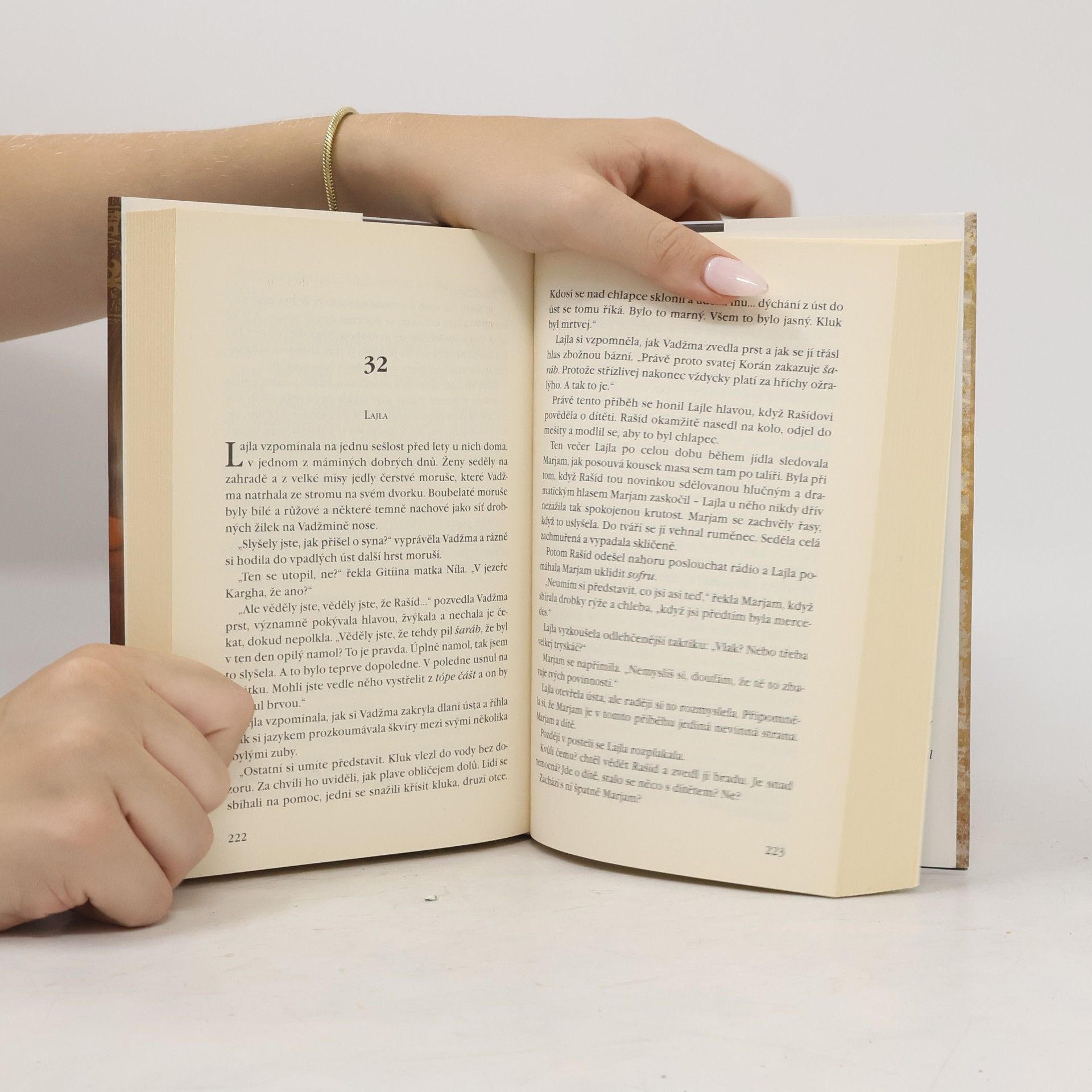 Khaled Hosseini Tisíce planoucích sluncí
