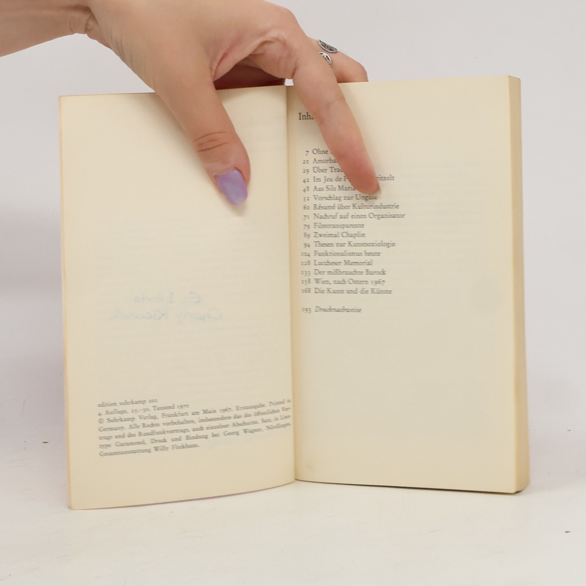Theodor W. Adorno Ohne Leitbild. Parva Aesthetica