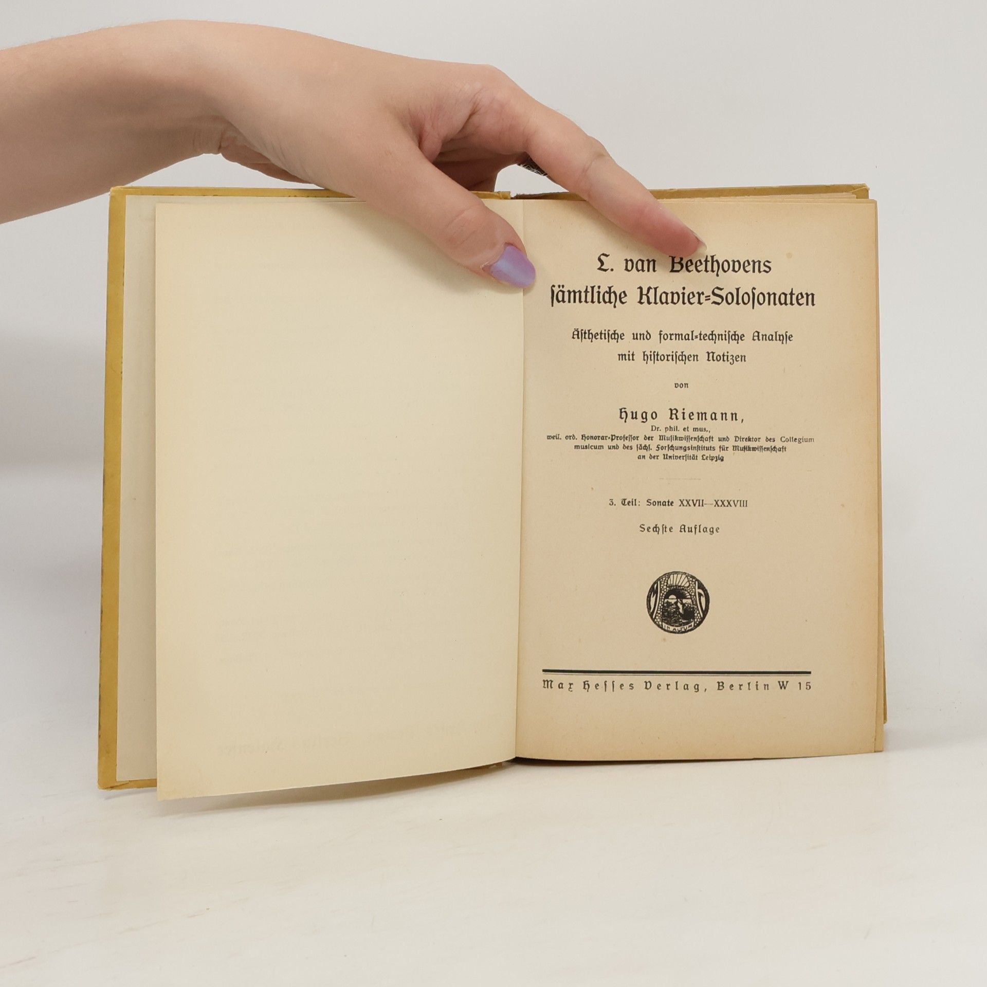 Hugo Riemann L. van Beethovens Sämtliche Klavier-Solofonaten