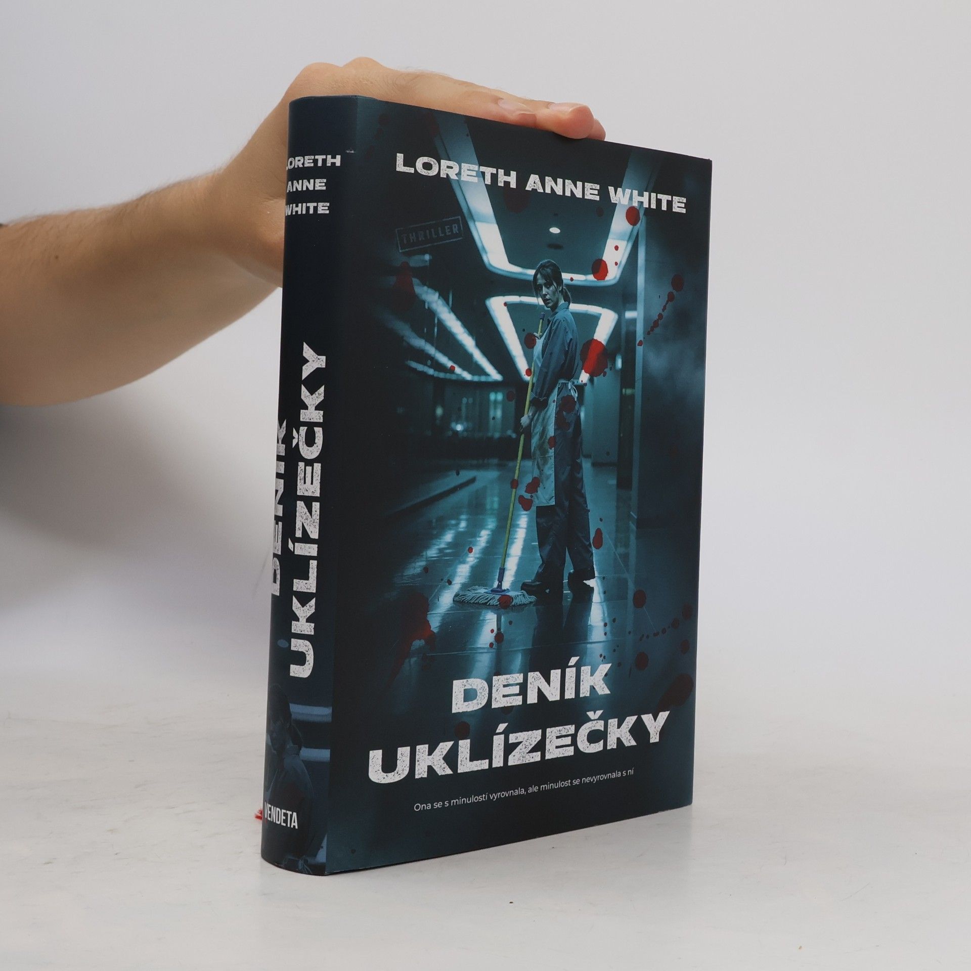 Loreth Anne White Deník uklízečky