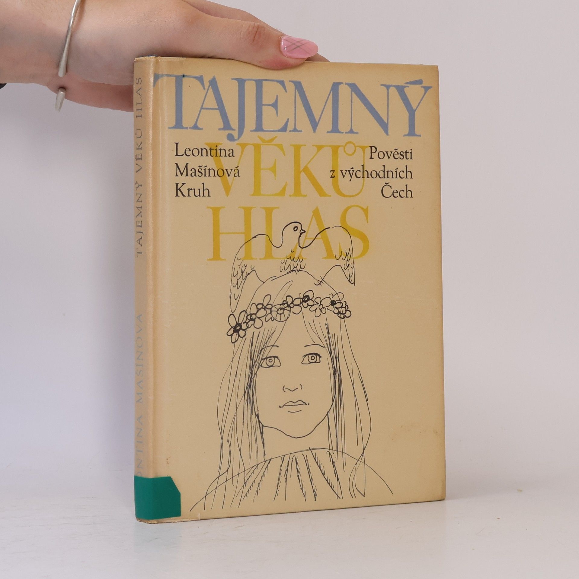 Zdeněk Mlčoch Tajemný věků hlas. Pověsti z východních Čech