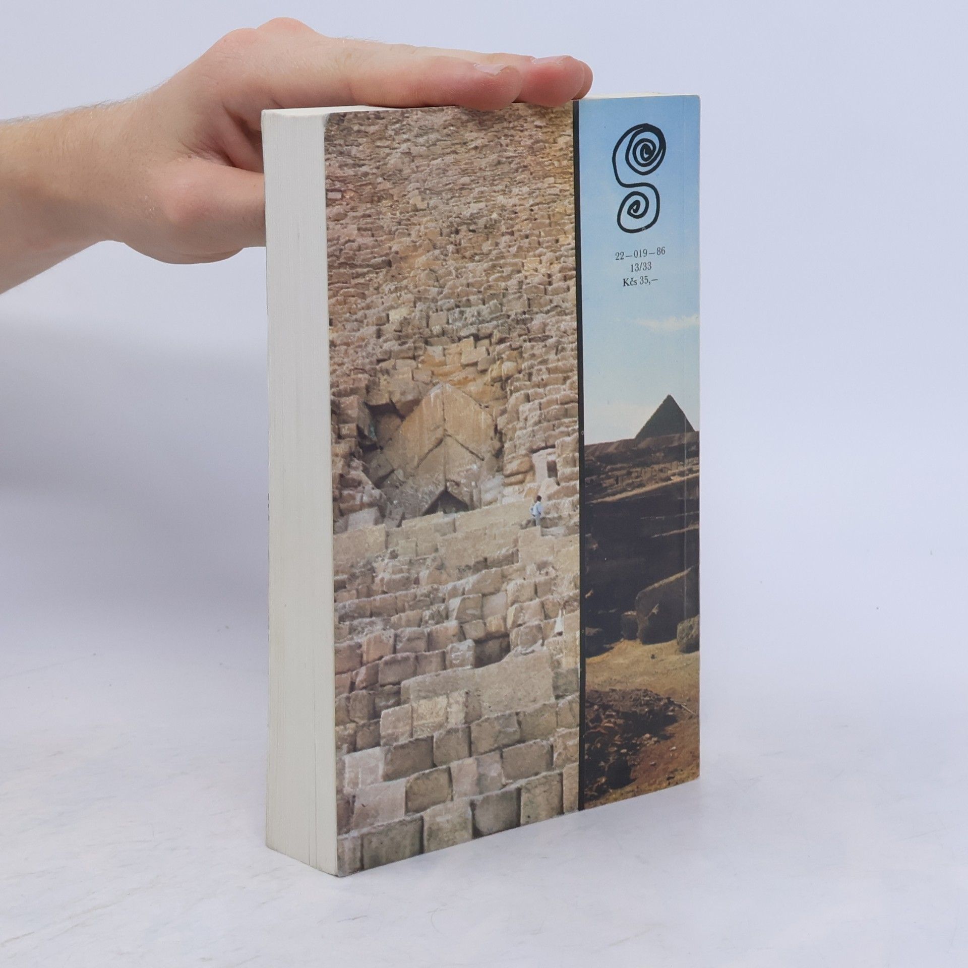 Vojtěch Zamarovský Jejich veličenstva pyramidy