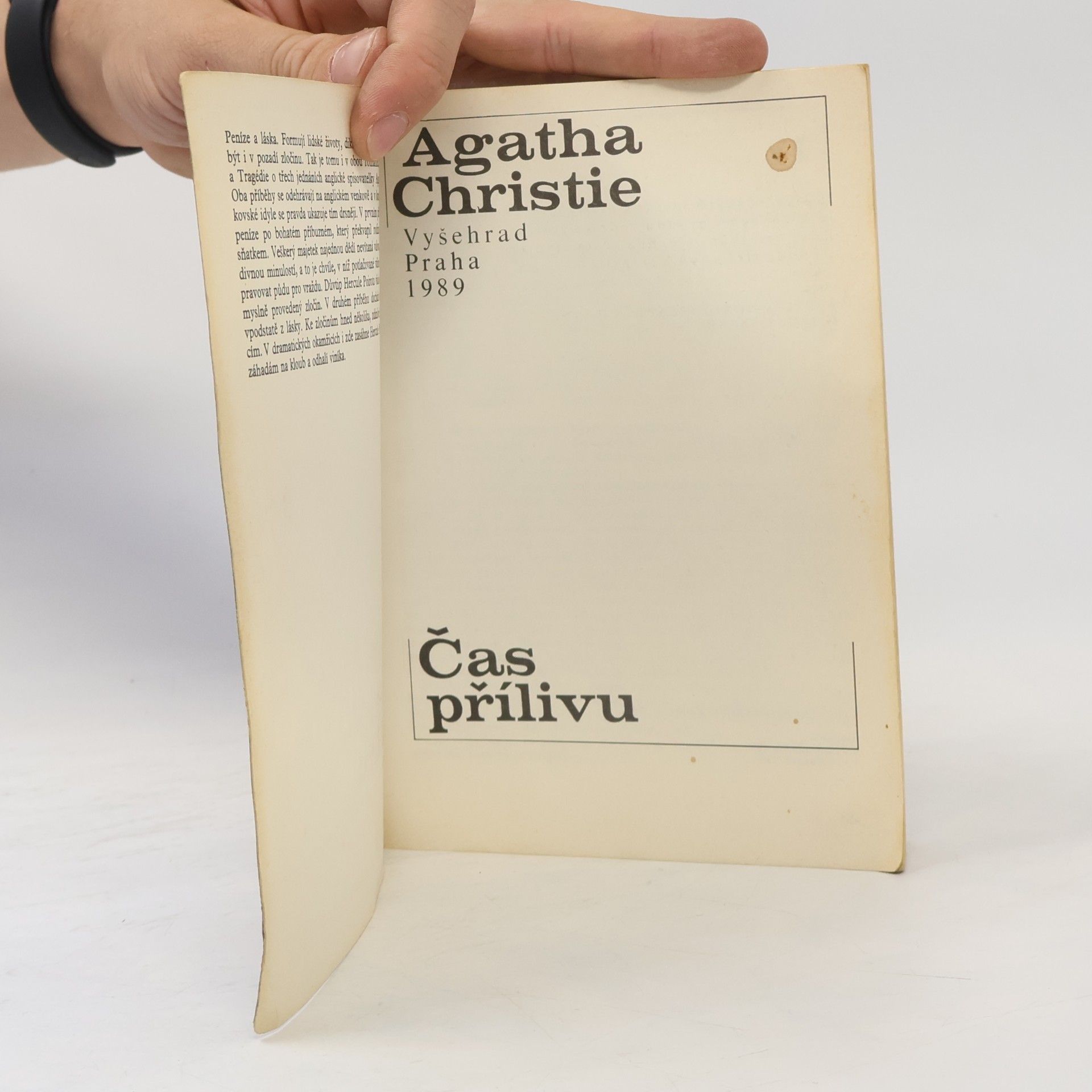 Agatha Christie Čas přílivu. Tragédie o třech jednáních