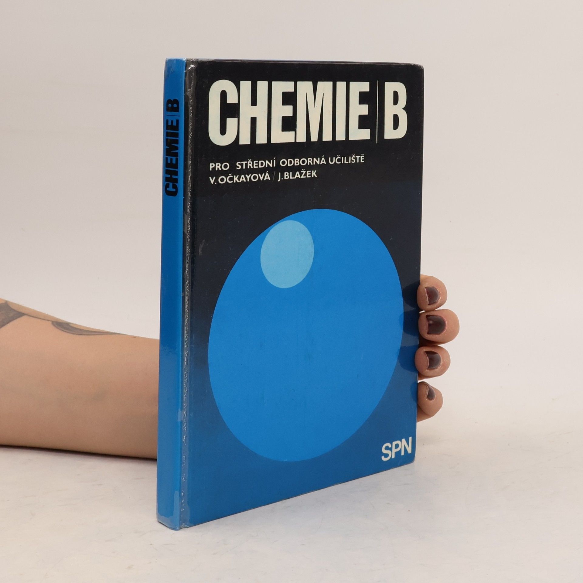 Viera Očkayová Chemie B pro střední odborná učiliště