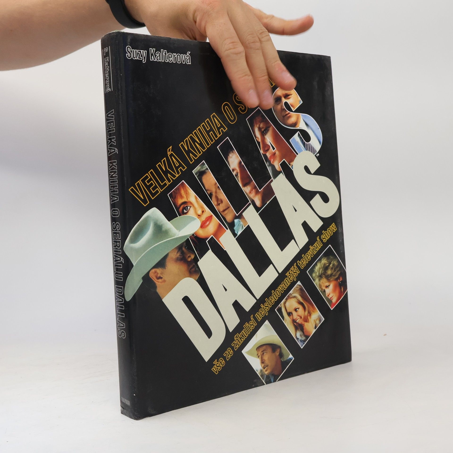 David Jacobs Velká kniha o seriálu Dallas. Vše ze zákulisí nejsledovanější televizní show