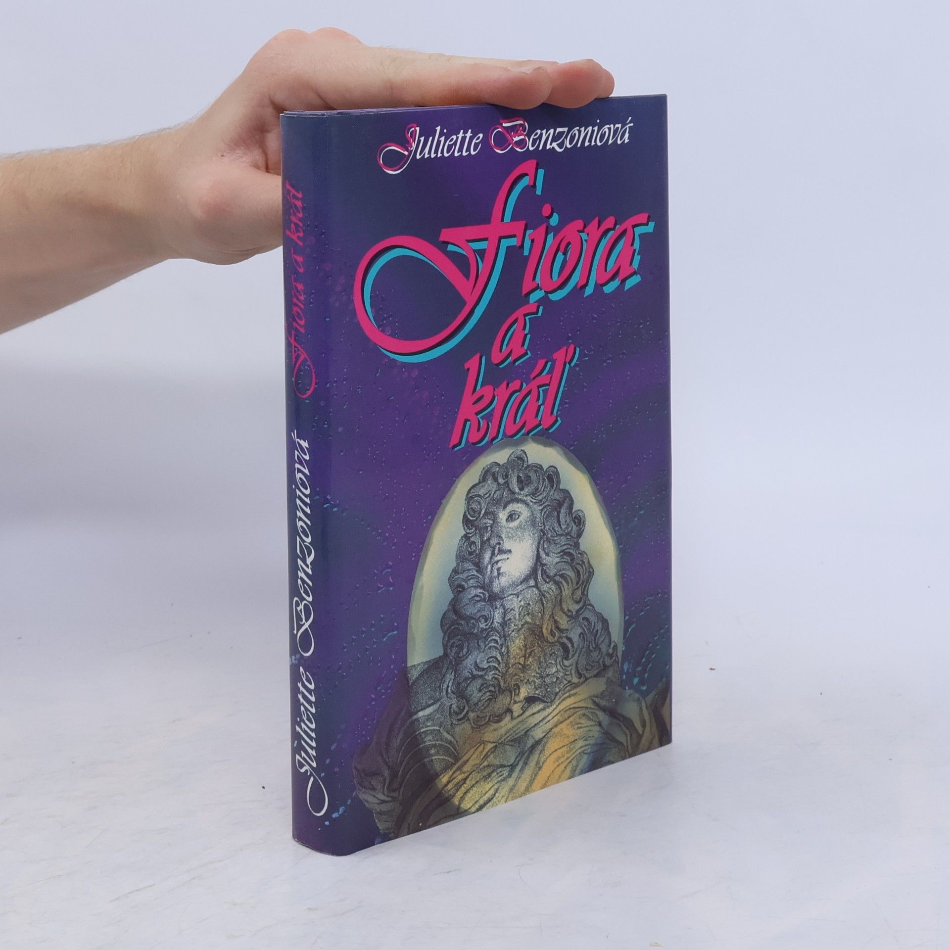 Juliette Benzoni Fiora a kráľ