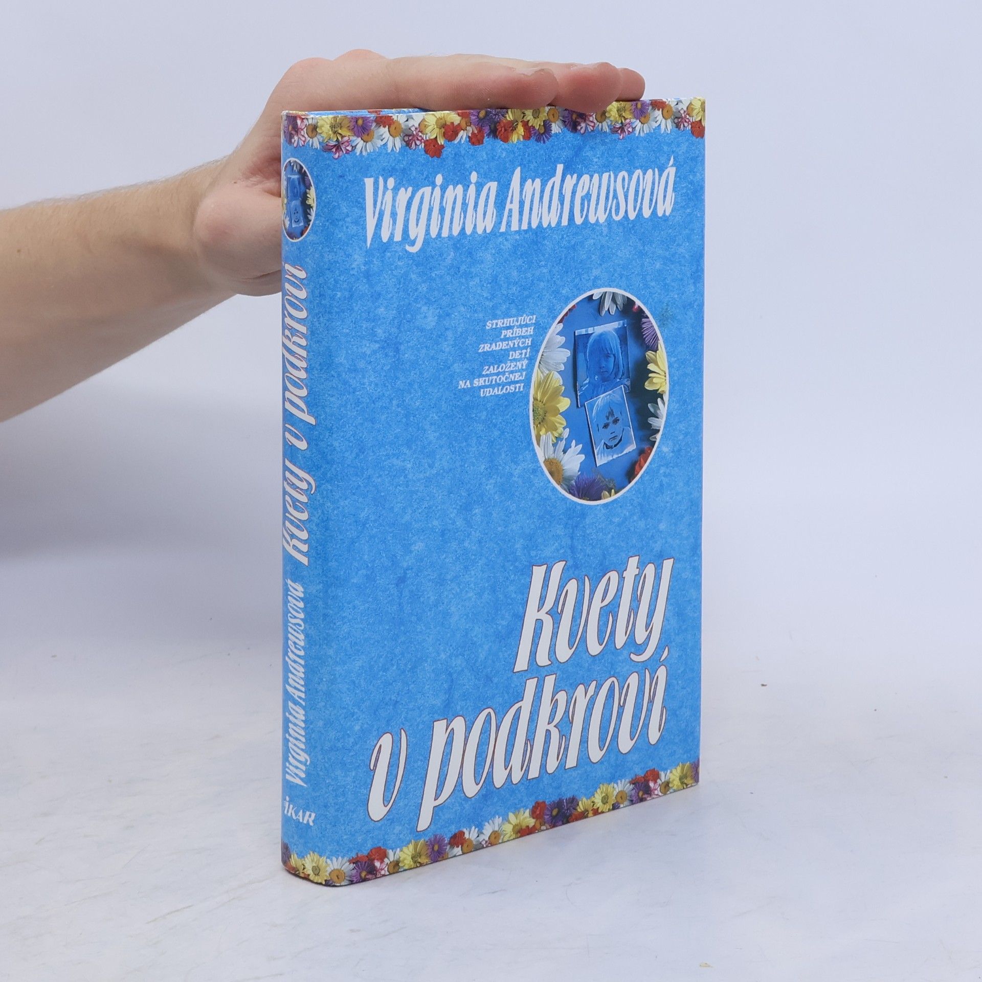 V. C. Andrews Kvety v podkroví