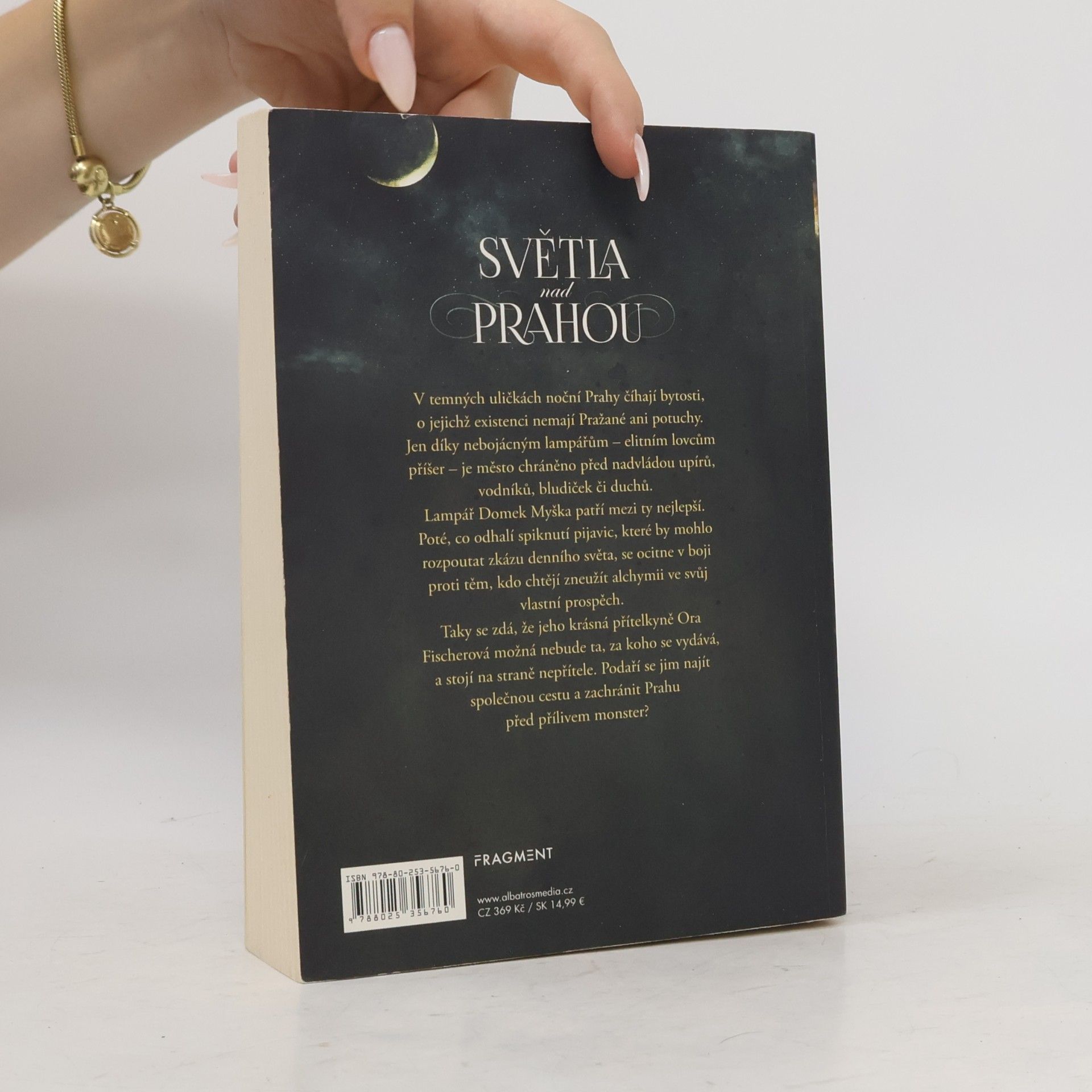 Nicole Jarvis Světla nad Prahou