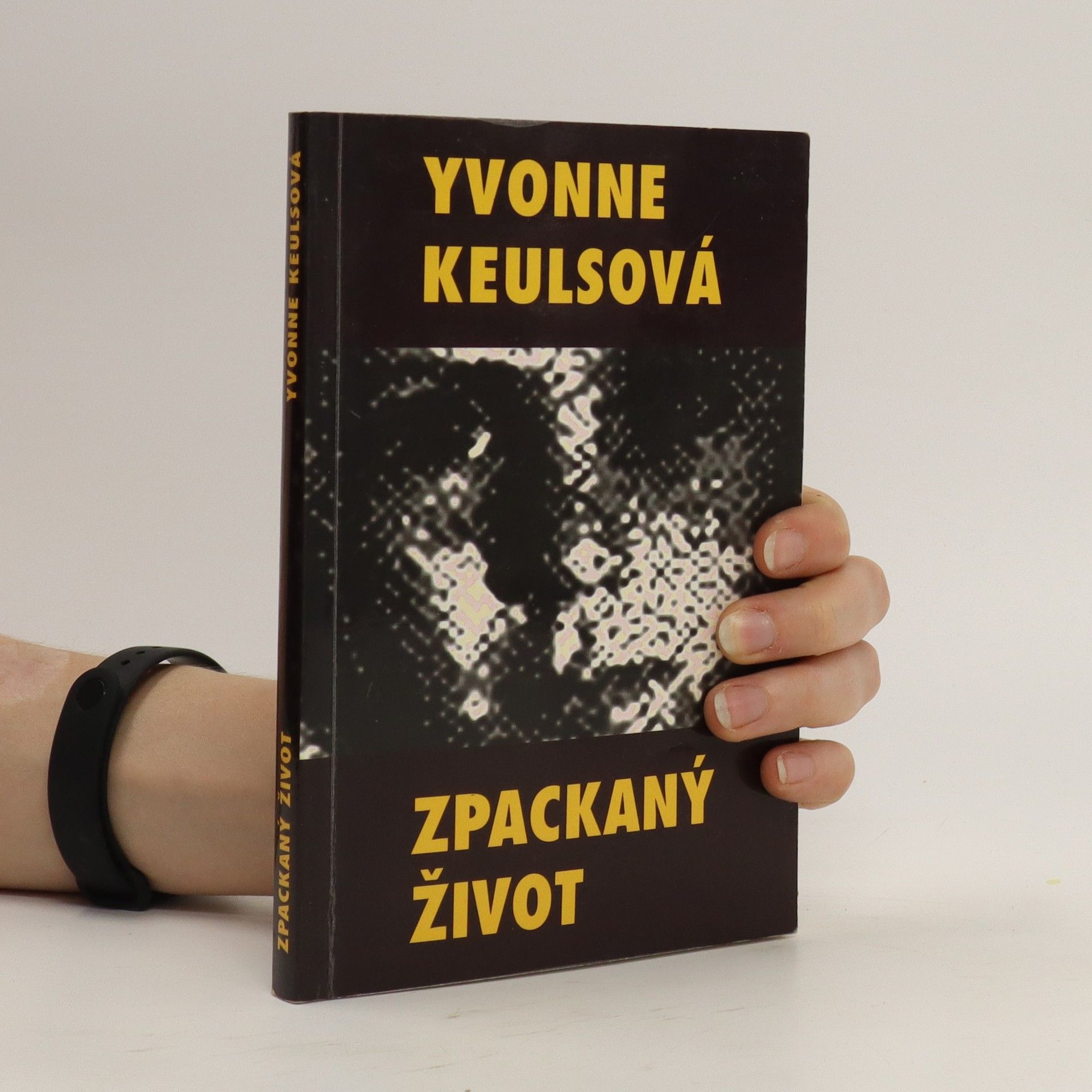 Yvonne Keuls Zpackaný život