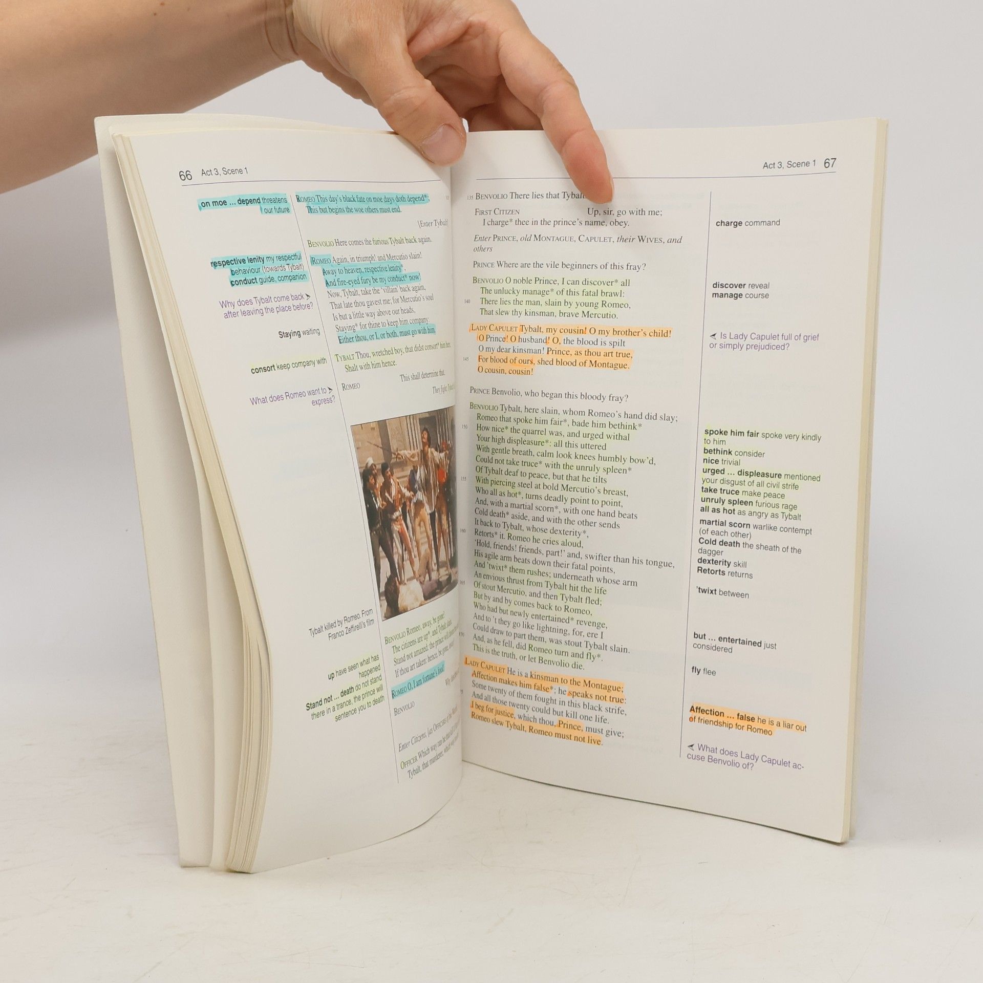 William Shakespeare Discover... Romeo and Juliet. Mit Materialien