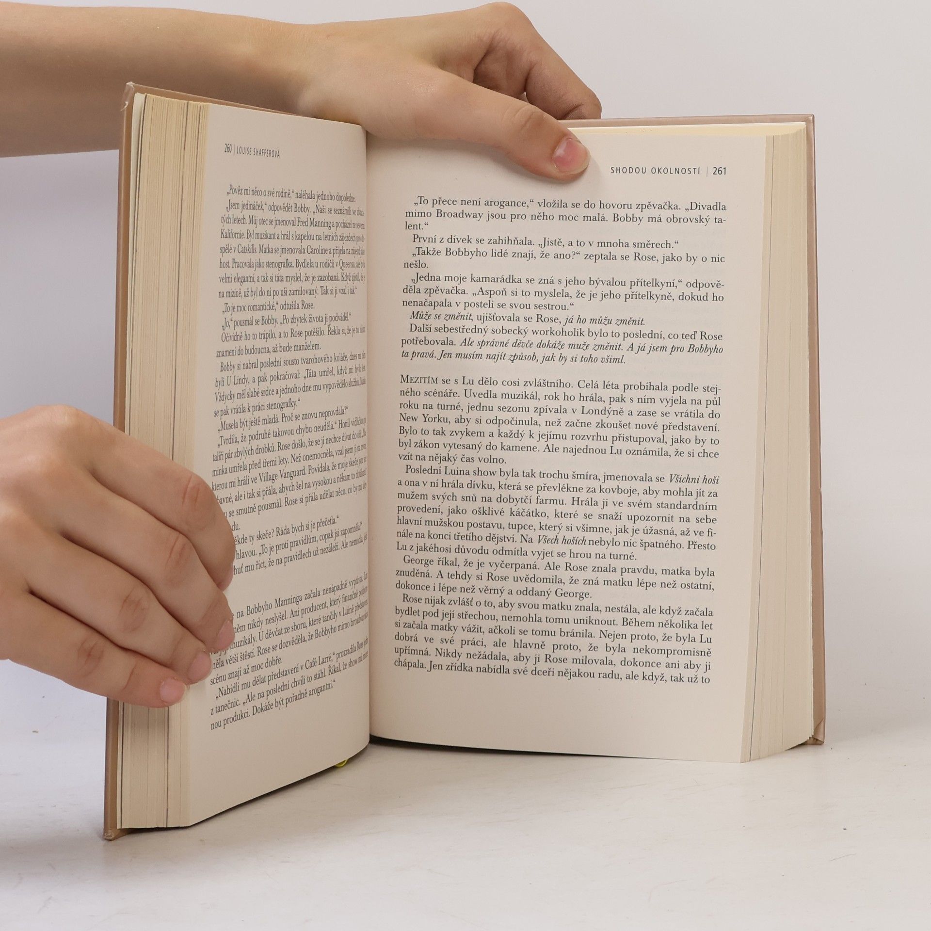 Various authors Nejlepší světové čtení. Zítra bude po všem. Shodou okolností. Vražda krále Tuta. Flétny a spitfiry.
