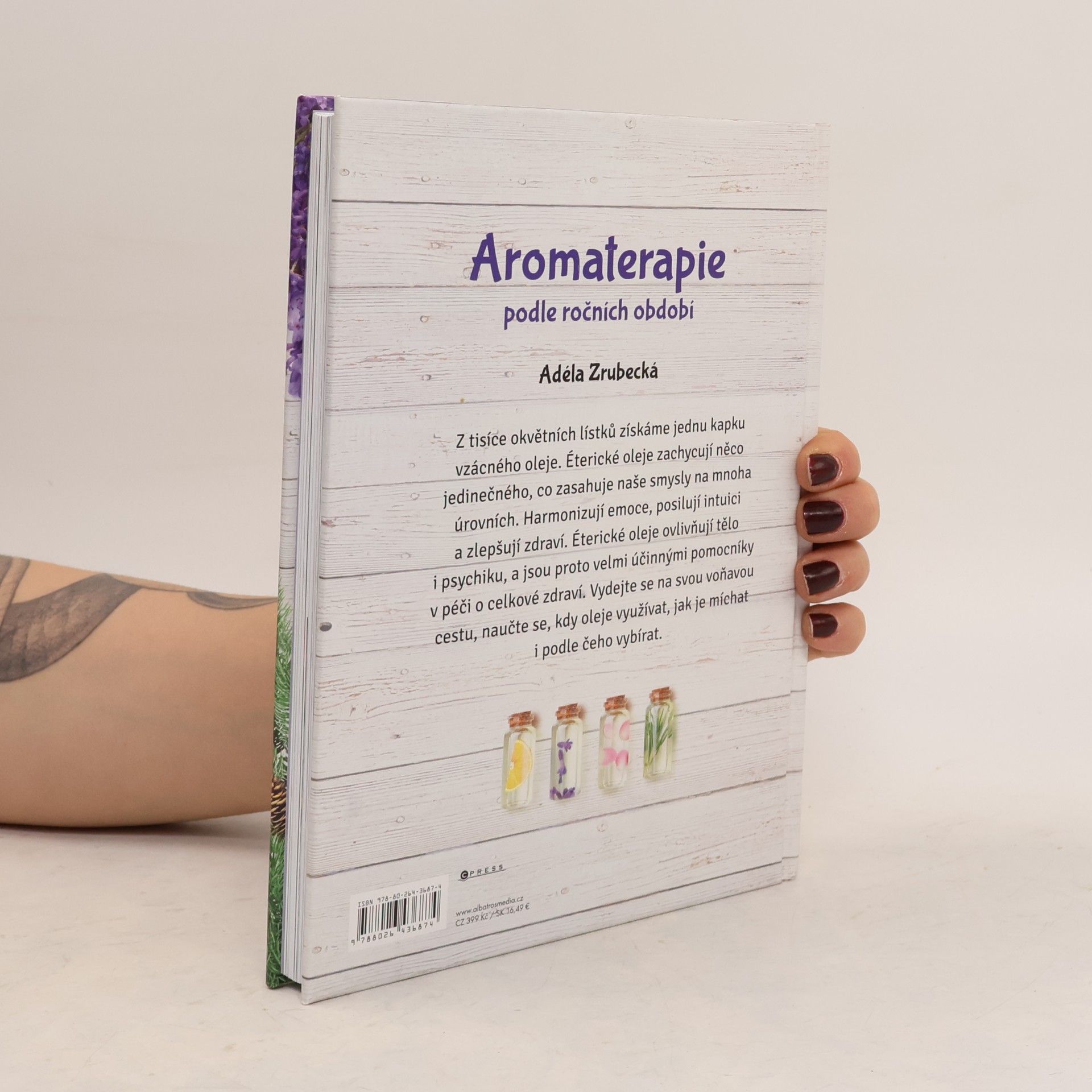 Adéla Zrubecká Aromaterapie podle ročních období
