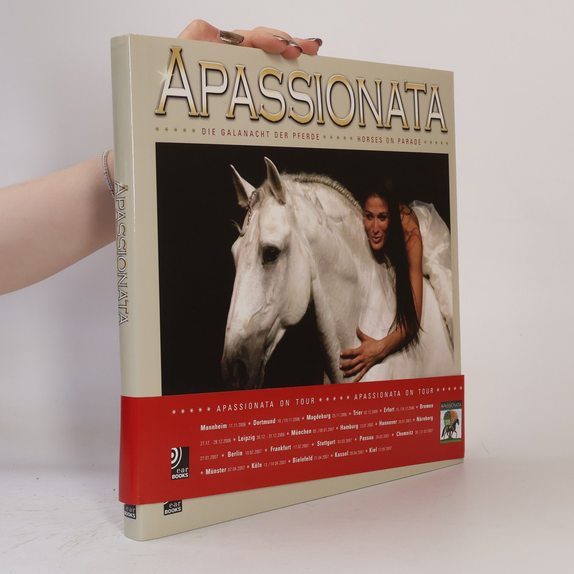 edel CLASSICS GmbH Apassionata - Die Galanacht der Pferde. Fotobildband inkl. 4 Audio CDs