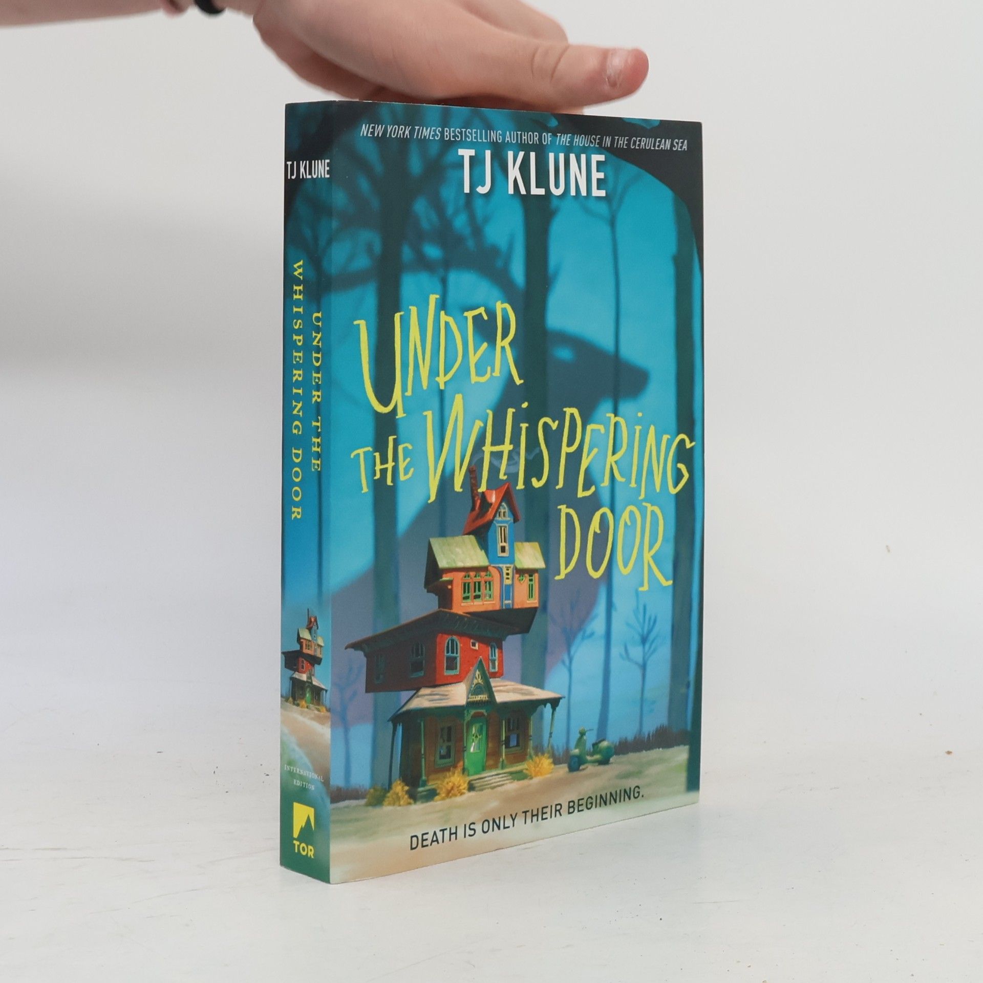 T.J. Klune Under the Whispering Door