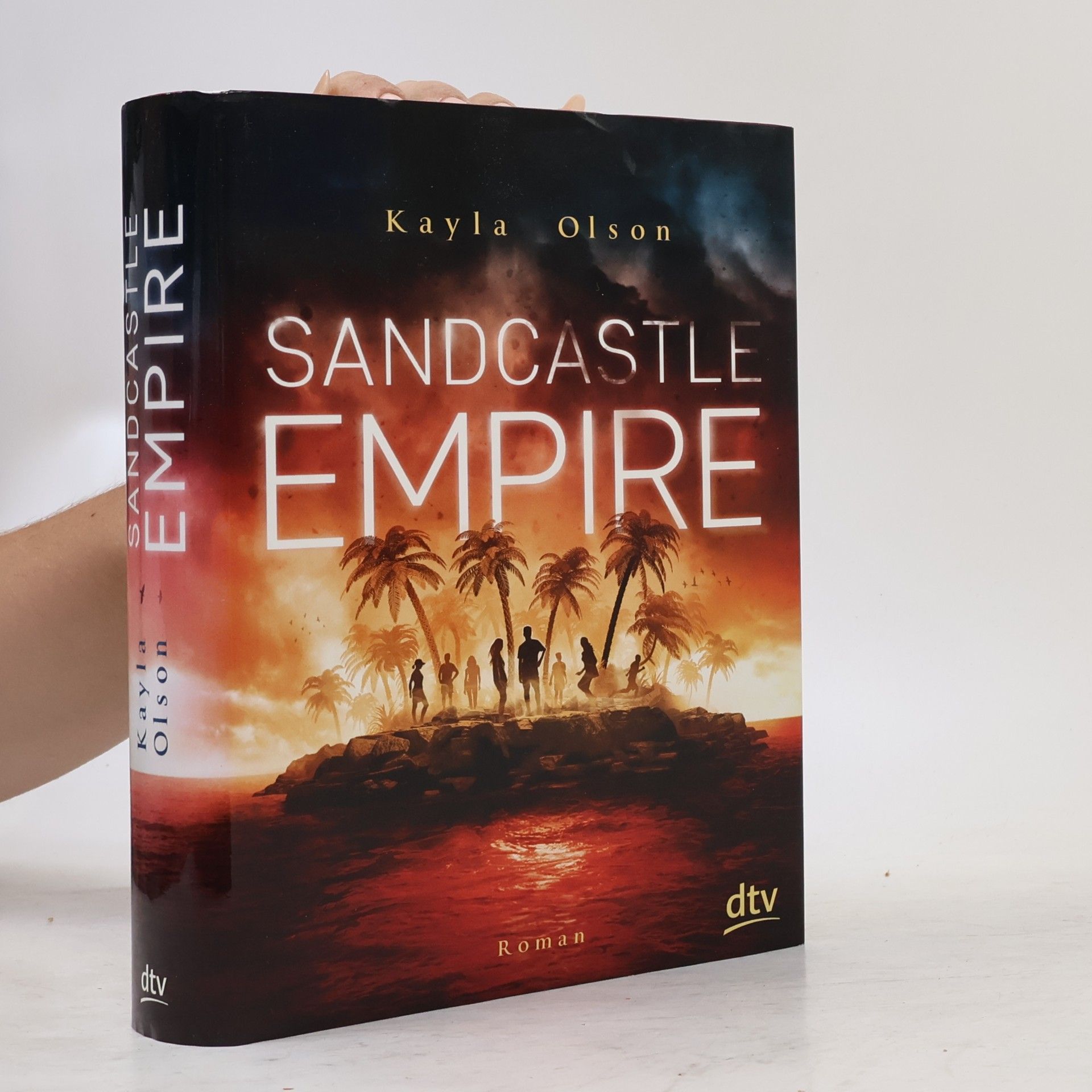 Kayla Olson Sandcastle Empire. Roman