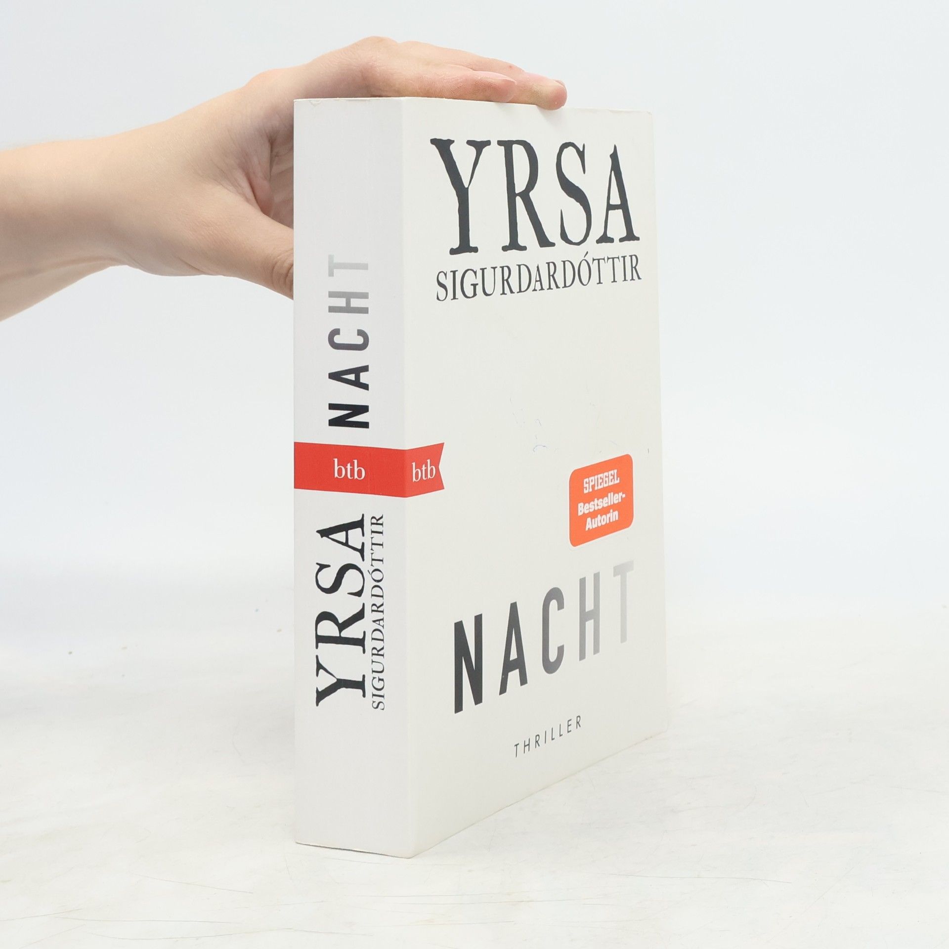 Yrsa Sigurðardóttir NACHT