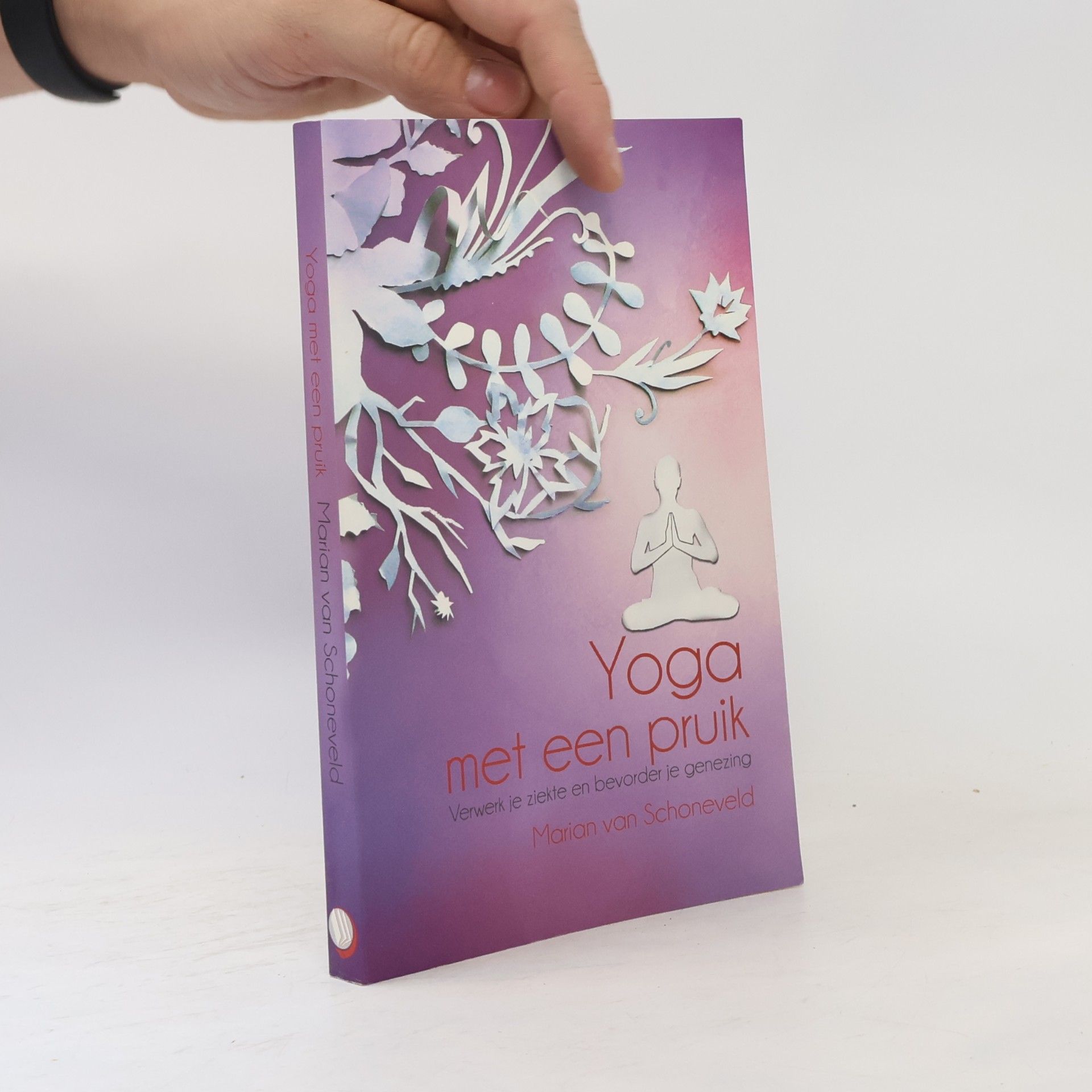 Marian van Schoneveld Yoga met een pruik