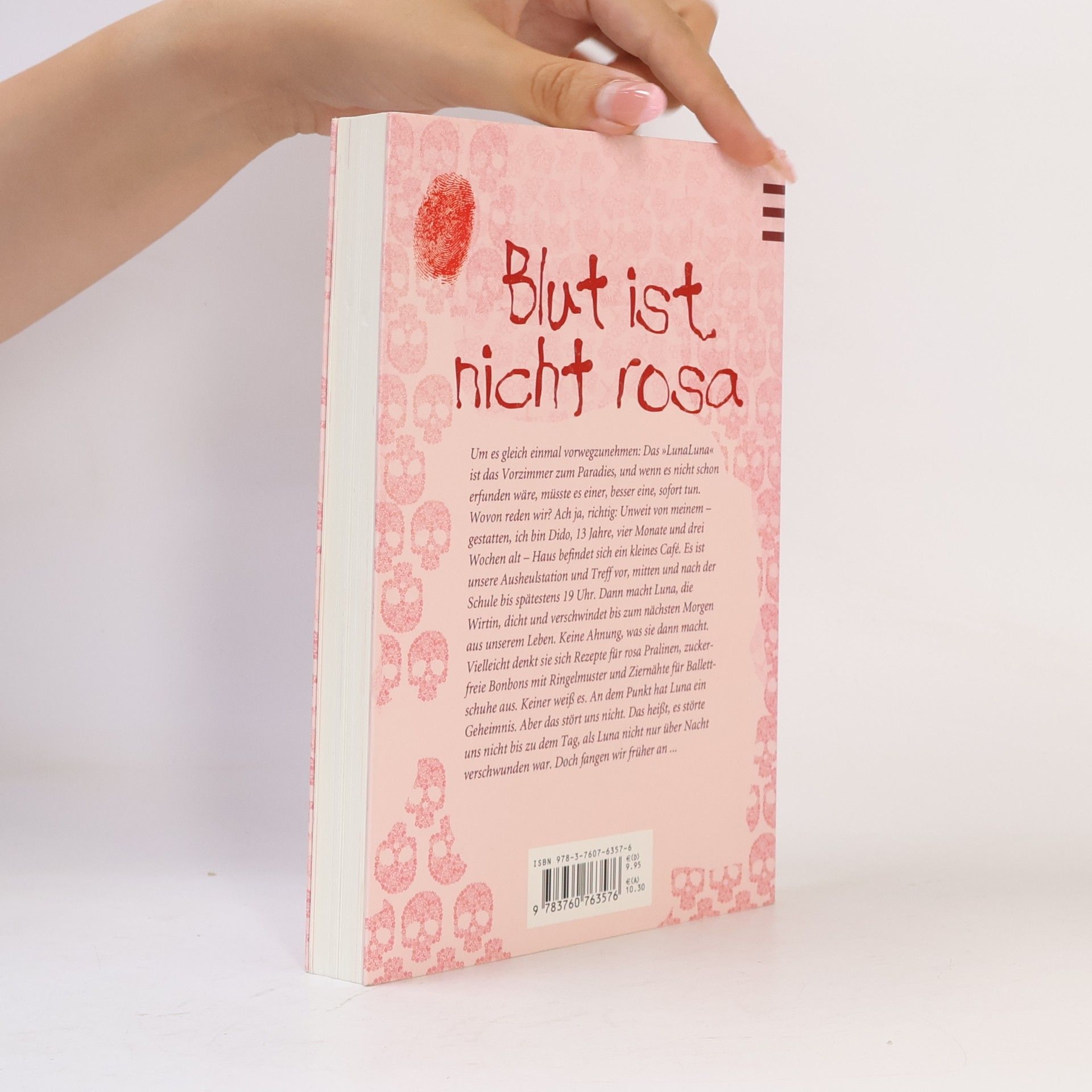 Claire Singer Blut ist nicht Rosa
