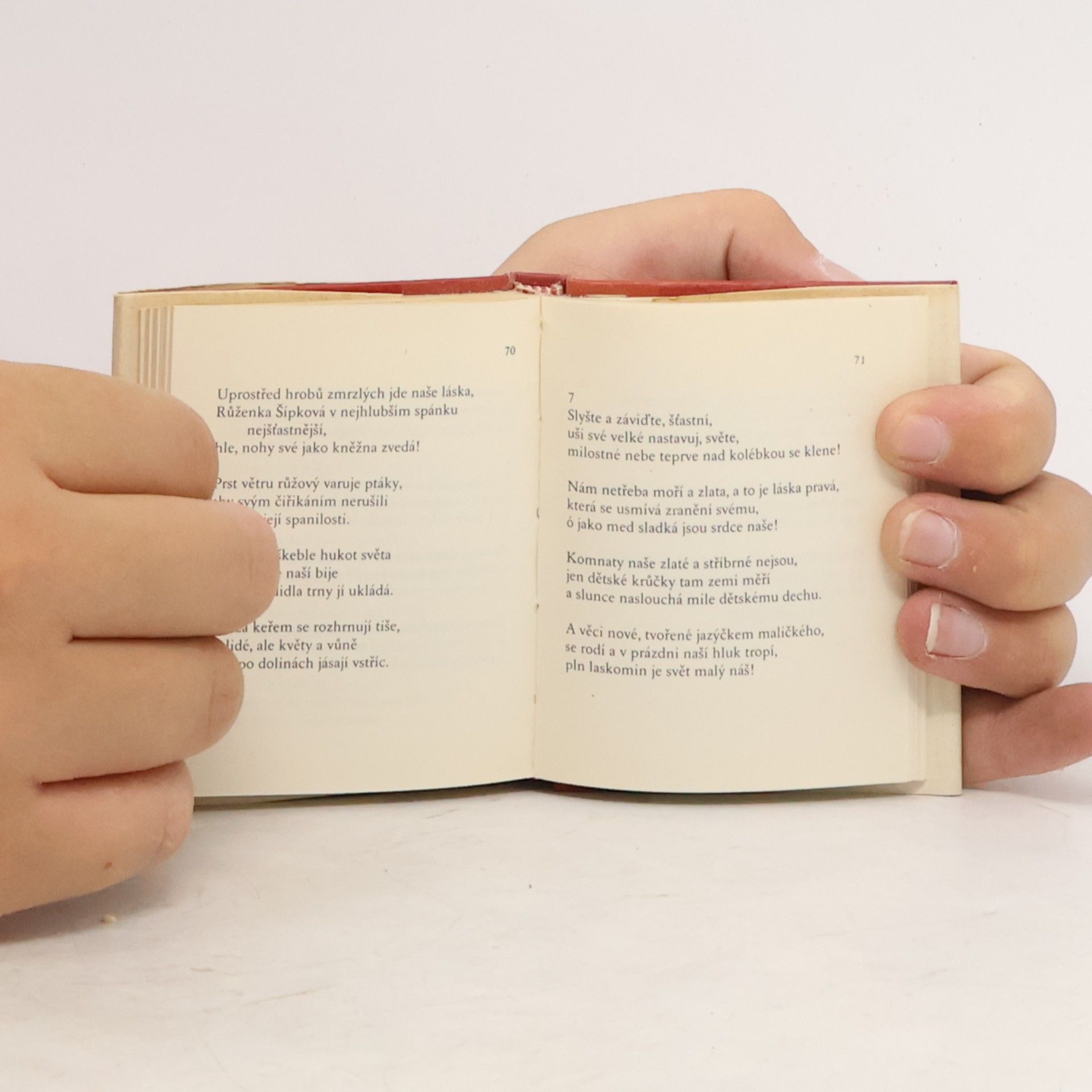 Kamil Bednář Sladká beznaděj. Výbor z milostné poezie