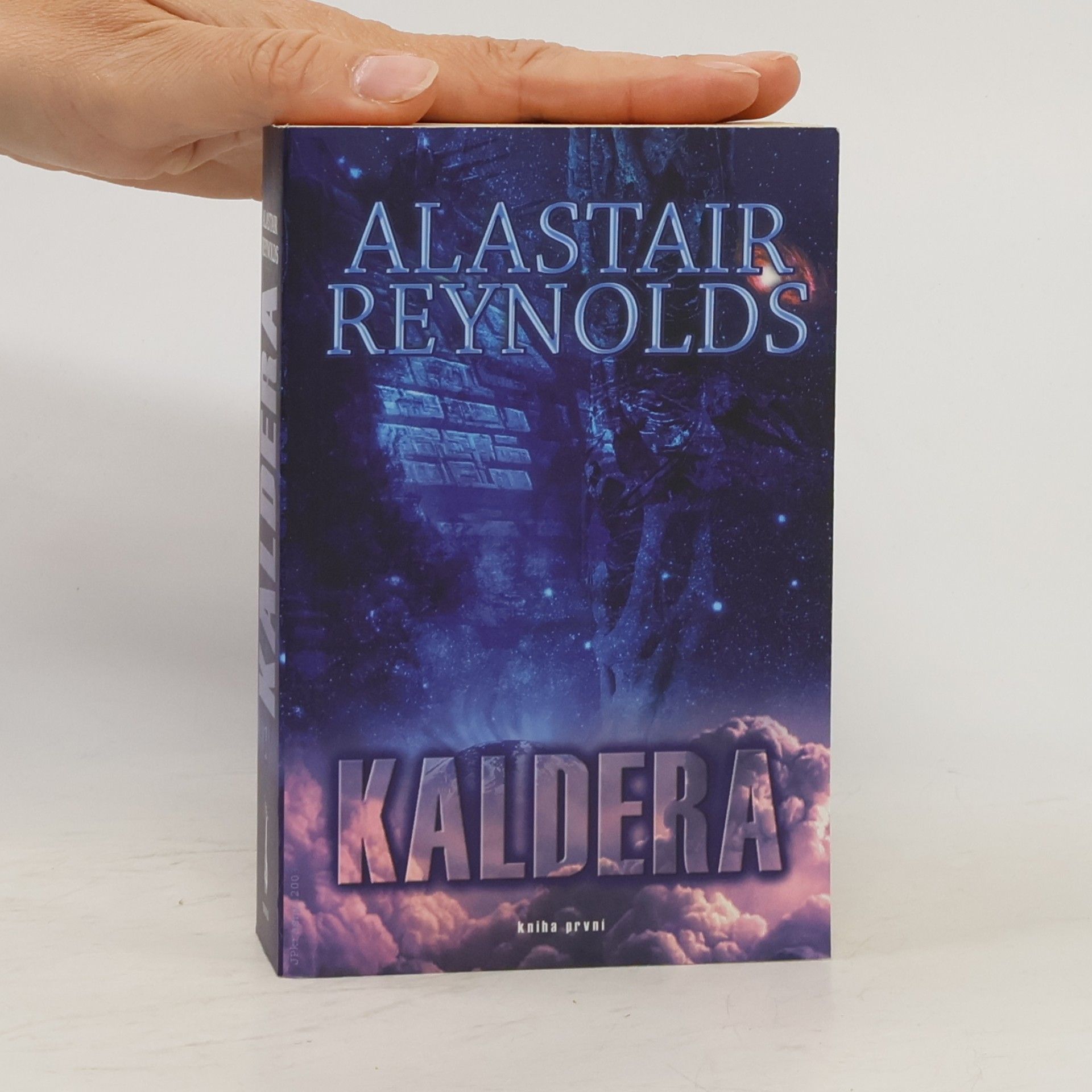 Alastair Reynolds Kaldera. Kniha první