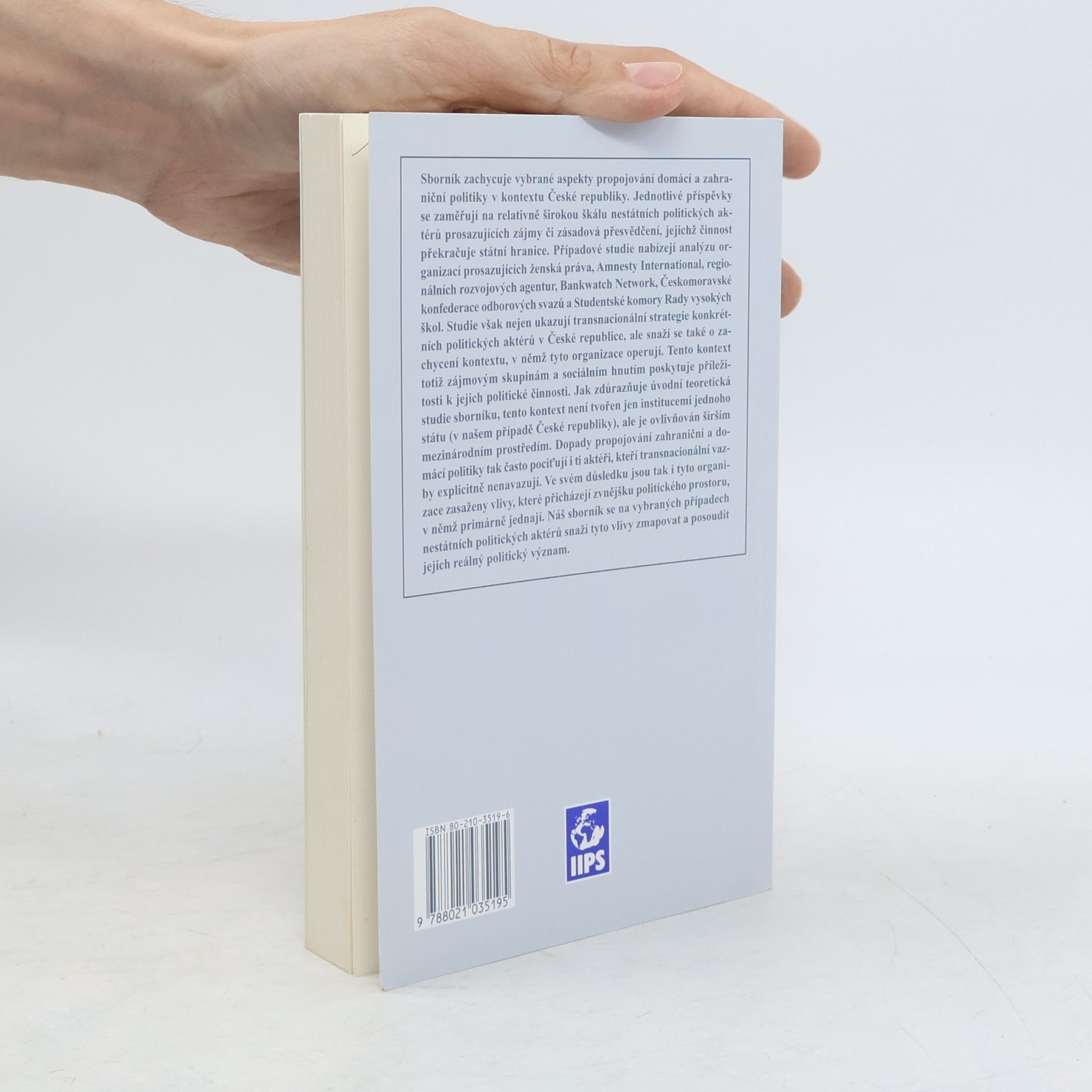 Various authors Obhajoba zájmů a transnacionální vztahy