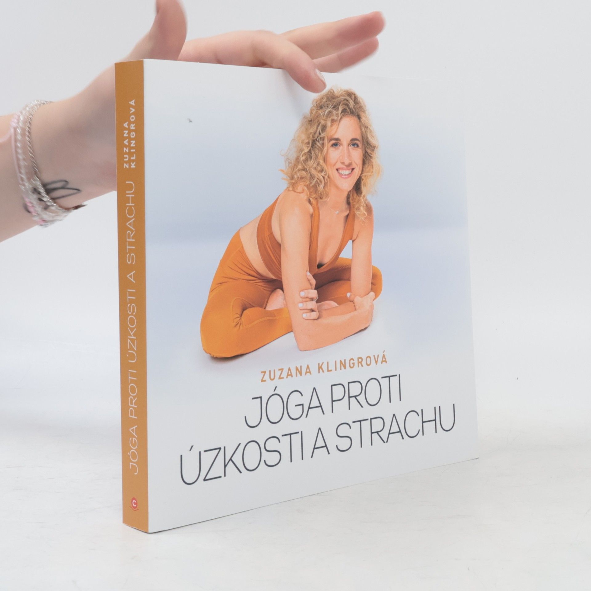 Zuzka Klingrová Jóga proti úzkosti a strachu