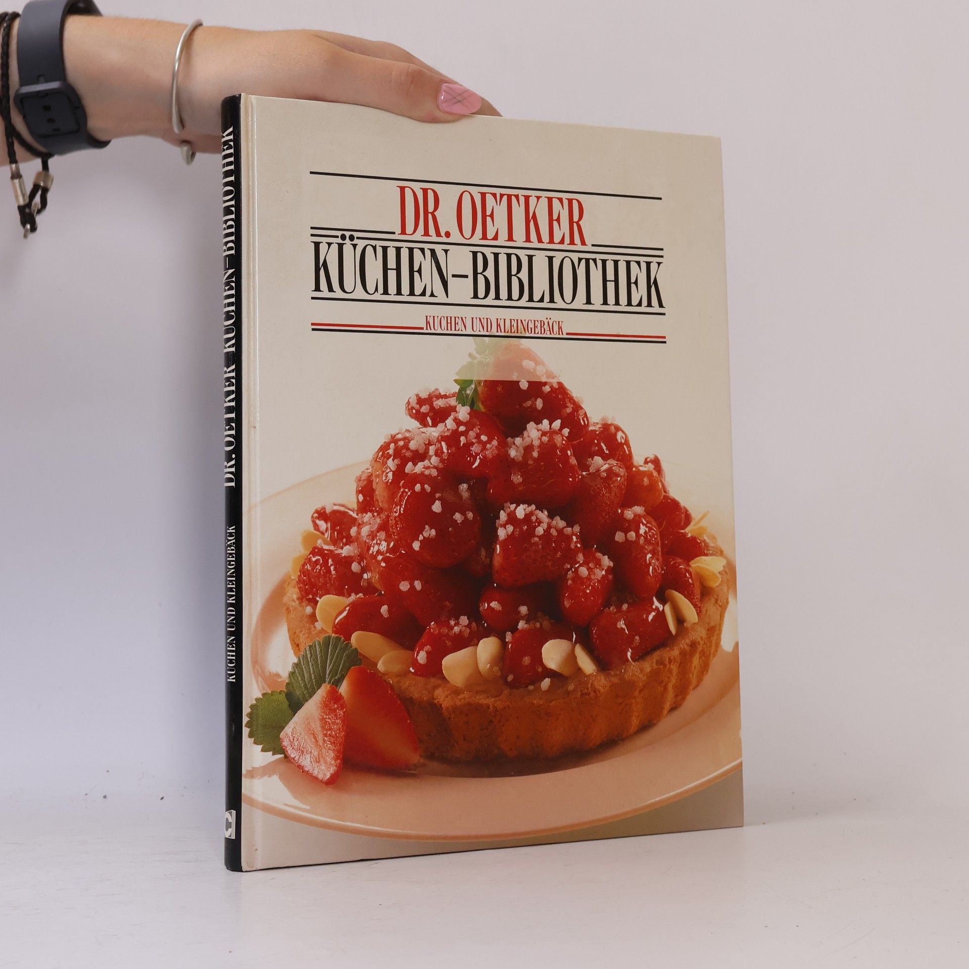 Autorenkollektiv Dr. Oetker Küchen Bibliothek. Kuchen und Kleingebäck