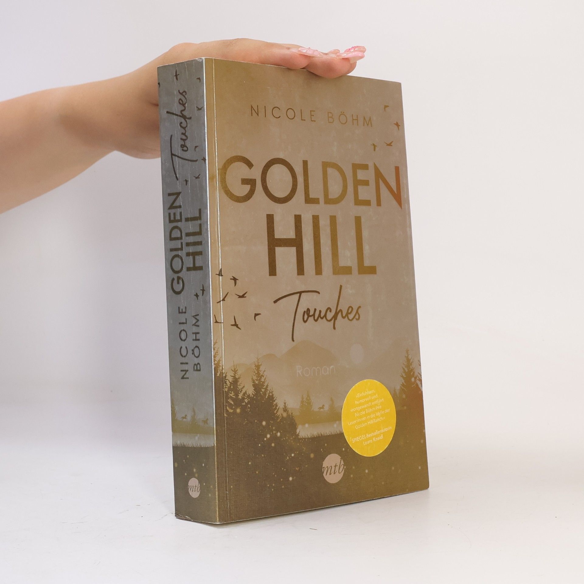 Nicole Böhm Golden Hill Touches