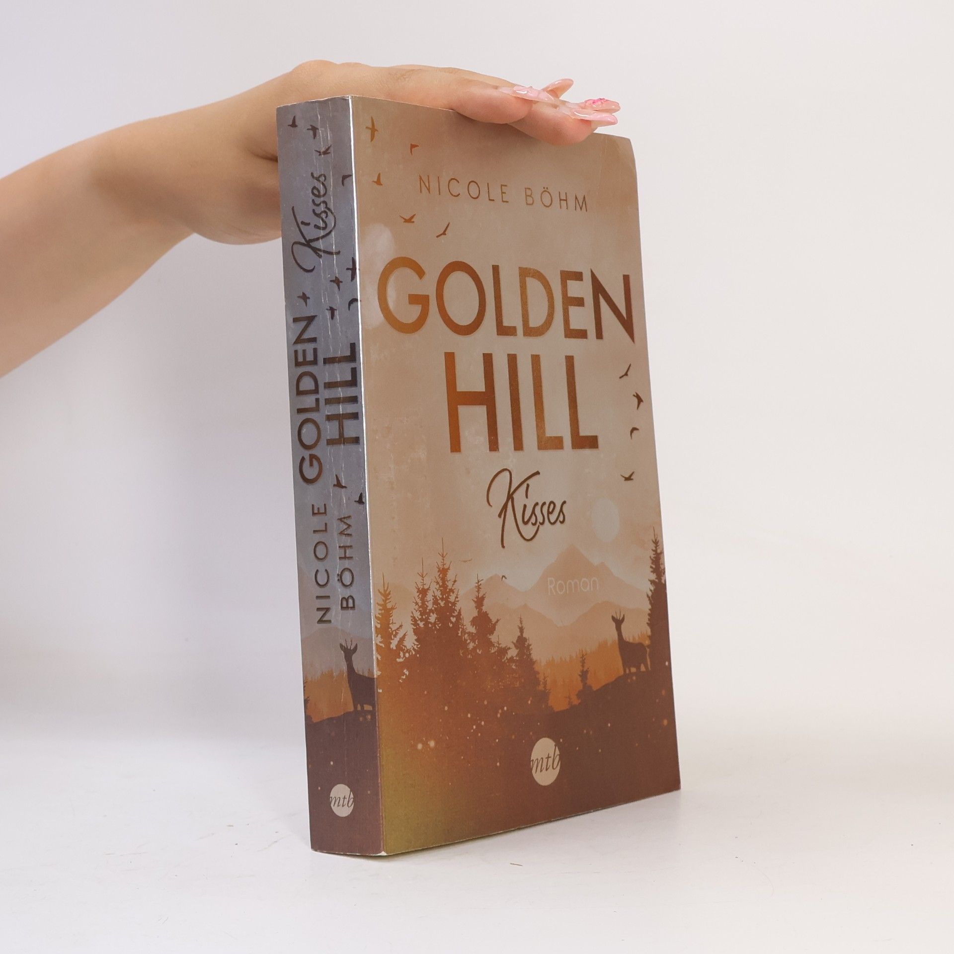Nicole Böhm Golden Hill Kisses