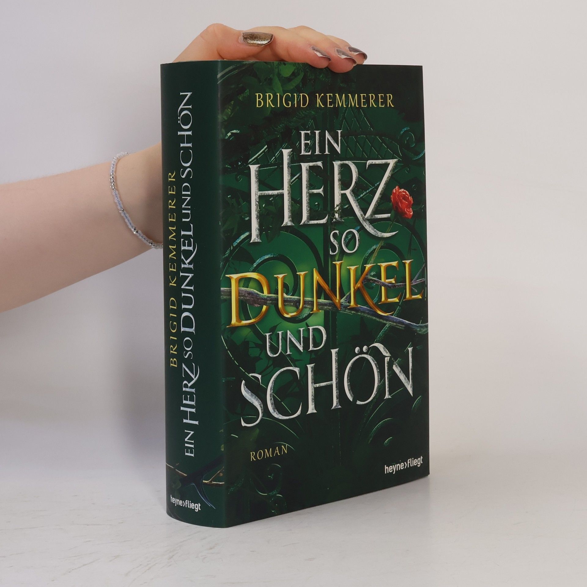 Brigid Kemmerer Ein Herz so dunkel und schön