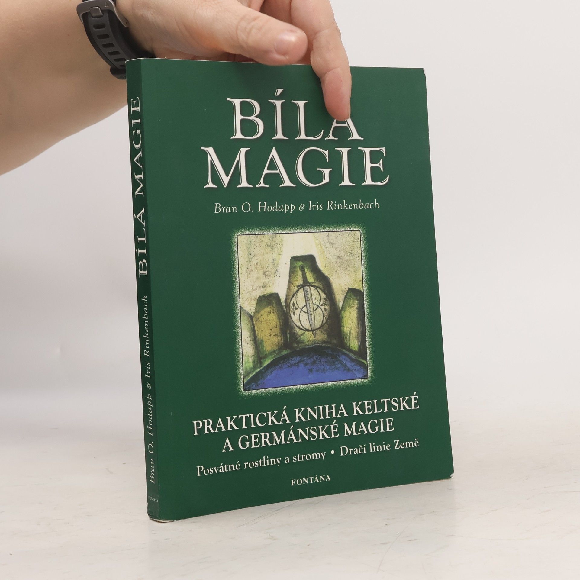 Iris Rinkenbach Bílá magie