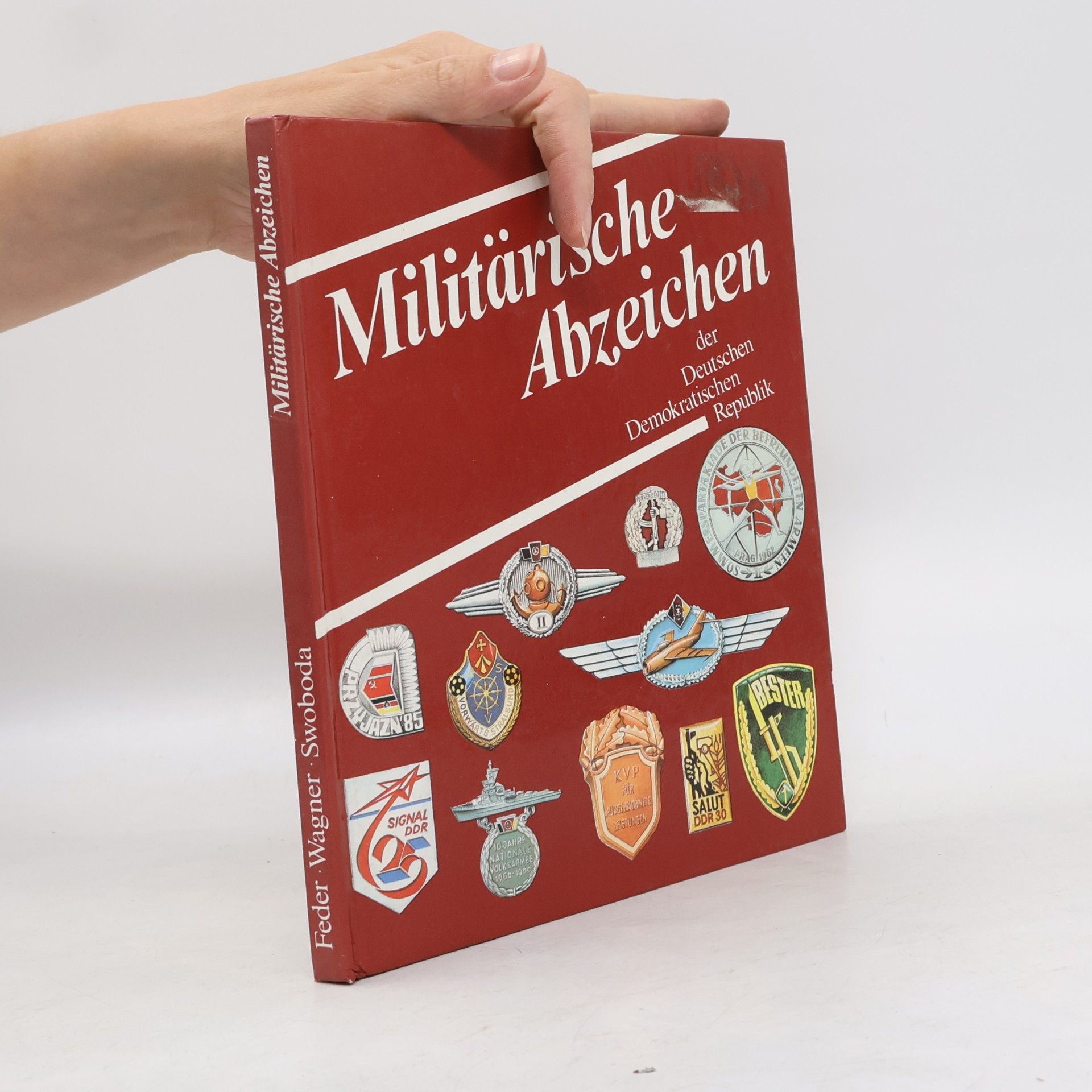 Militärische Abzeichen der Deutschen Demokratischen Republik