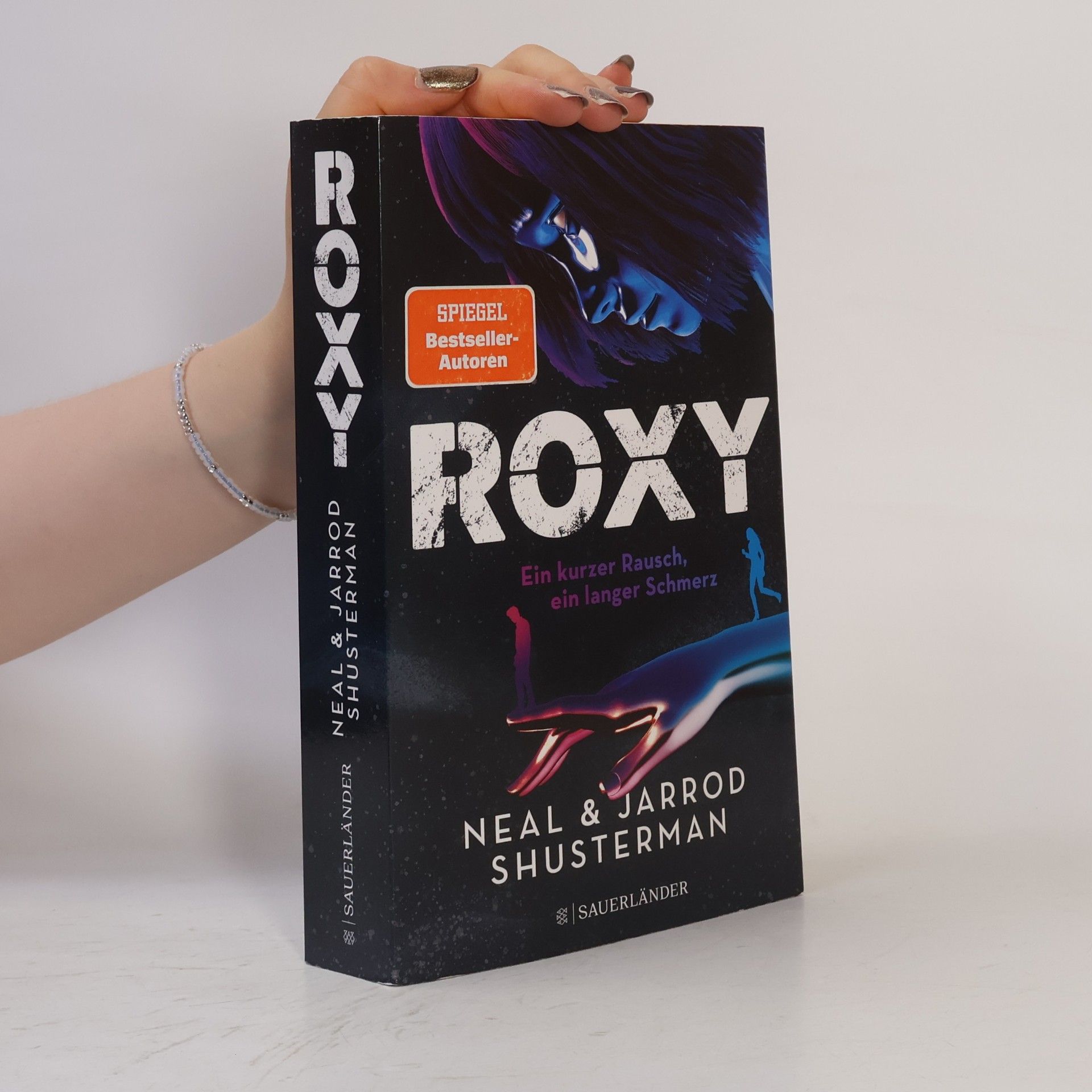 Neal Shusterman Roxy