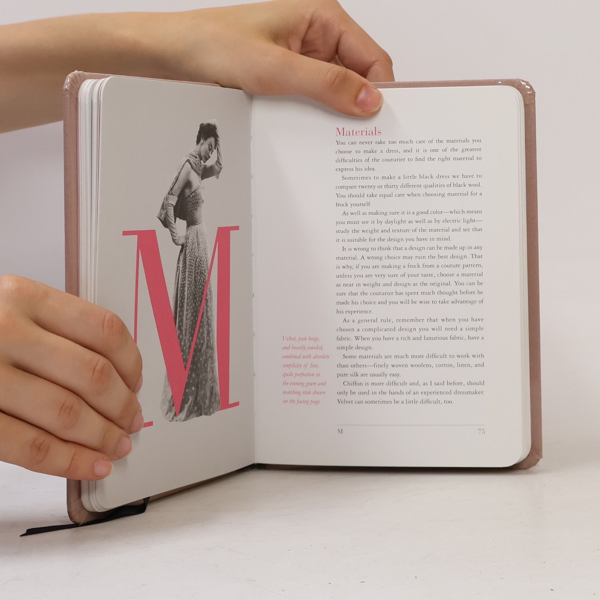 Christian Dior The Little Dictionary of Fashion: A Guide to Dress Sense for Every Woman