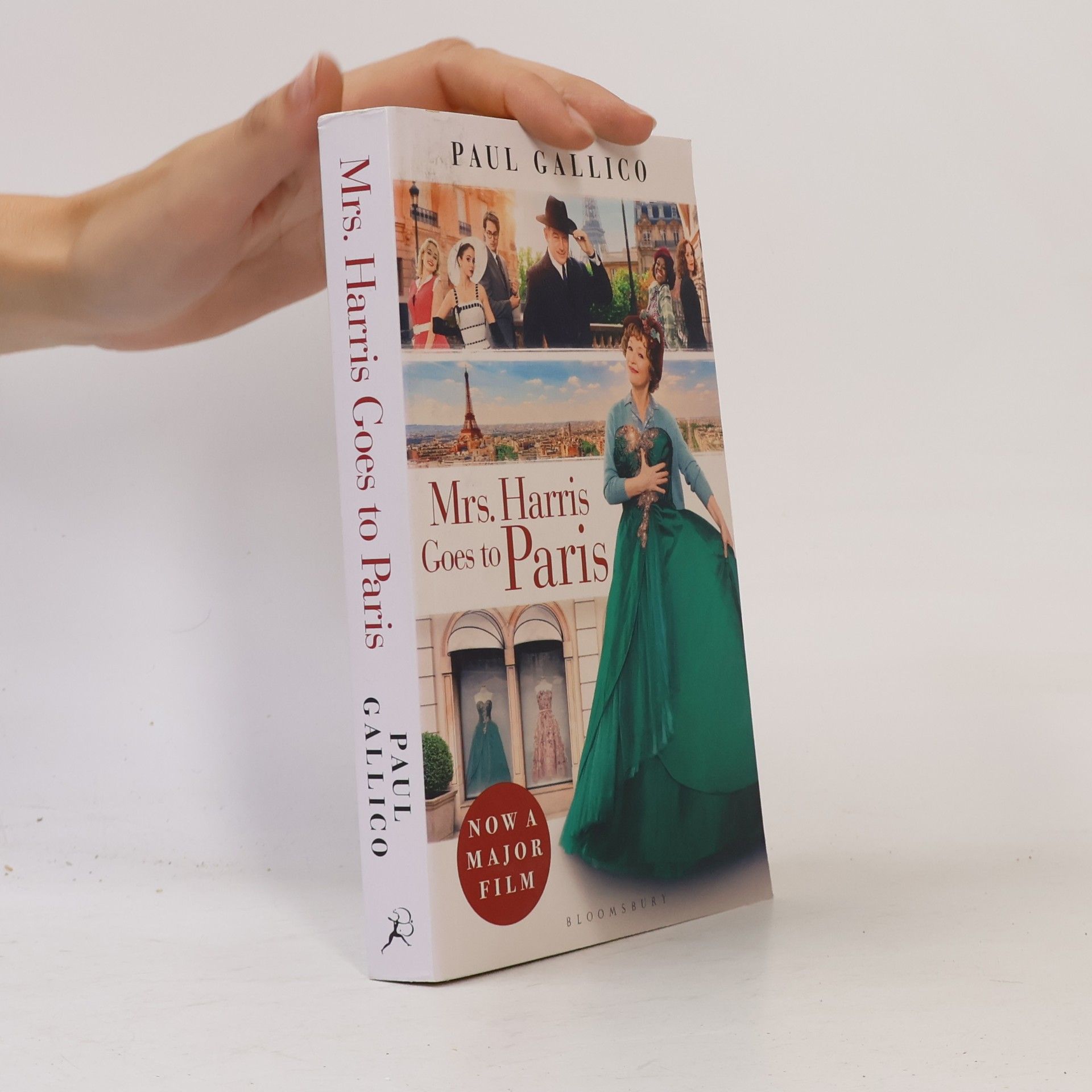 Paul Gallico Mrs Harris goes to Paris